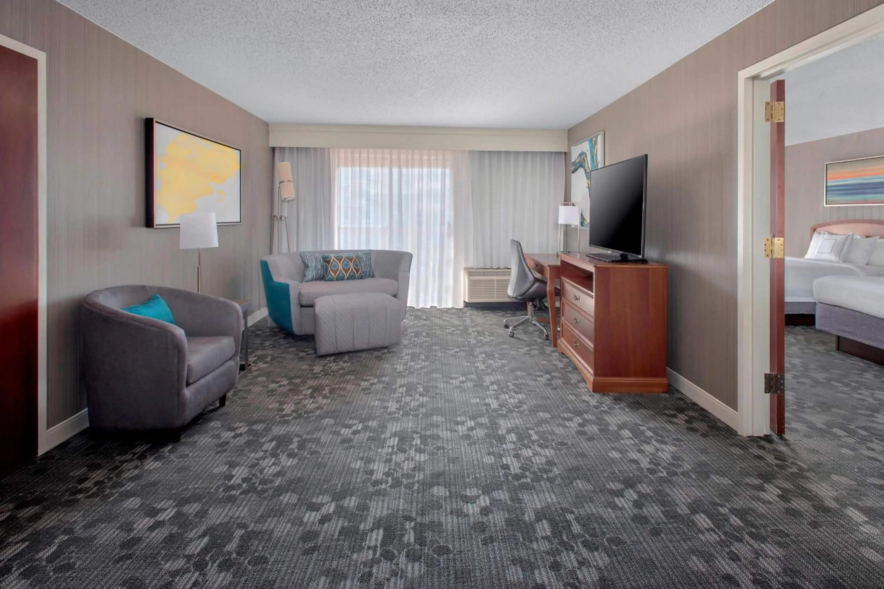 Living room, Bed in Courtyard by Marriott Basking Ridge