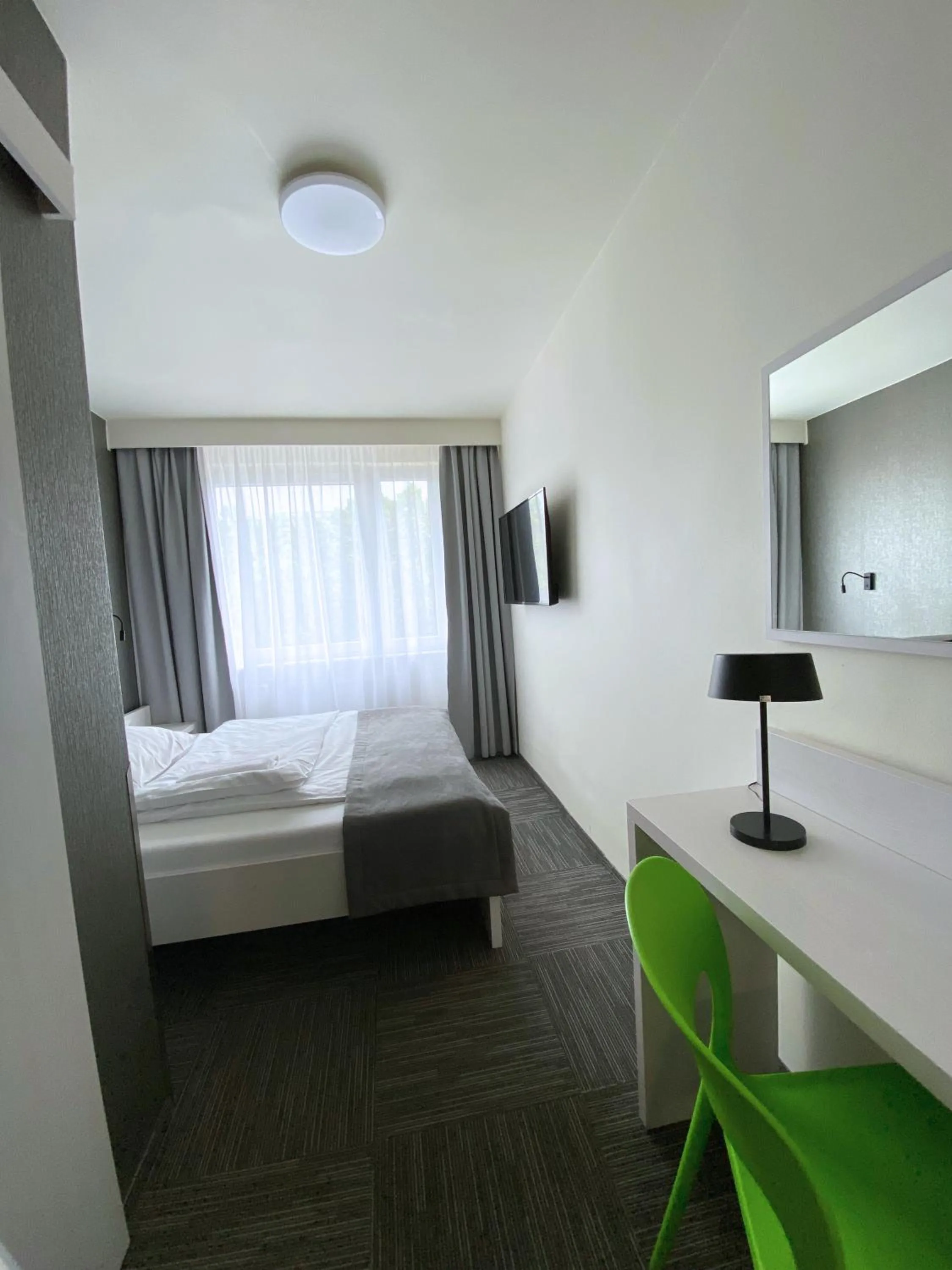 Restaurant/places to eat, Bed in Jantar Resort