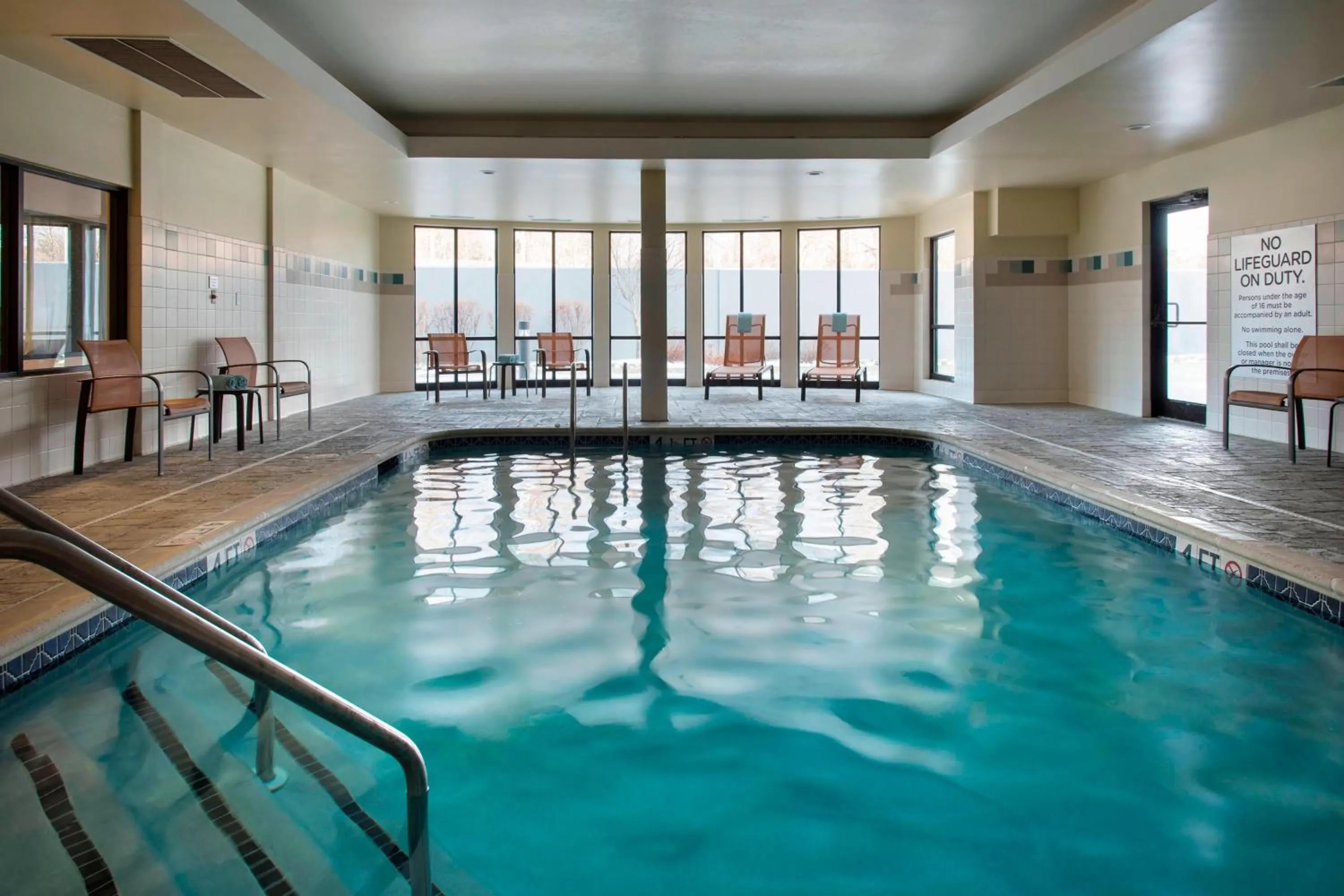 Swimming pool in Courtyard by Marriott Lebanon