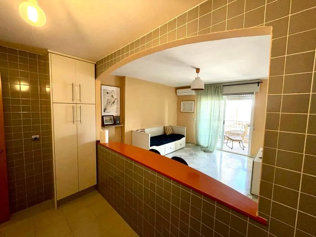 Apartamento con vista al mar a 3 minutos de la playa! Spacious Beach Apartment 3 min to the beach