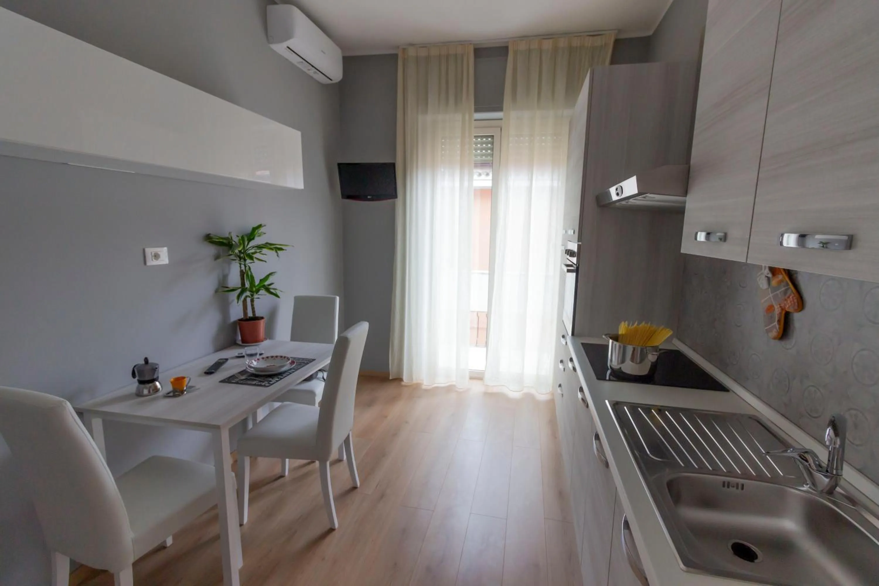 Kitchen or kitchenette in Hotel Gran Sasso & SPA