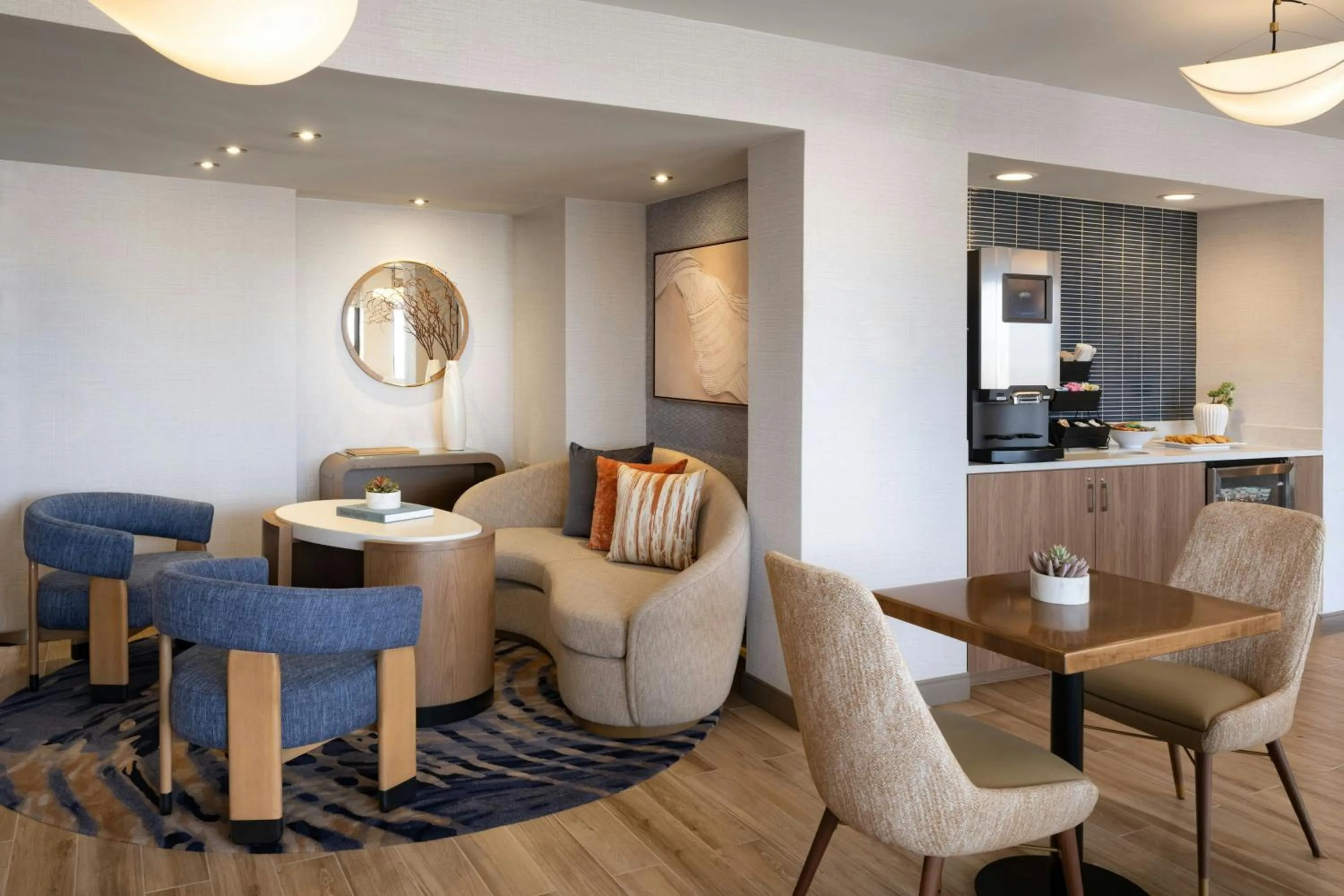 Lounge or bar in Tampa Airport Marriott