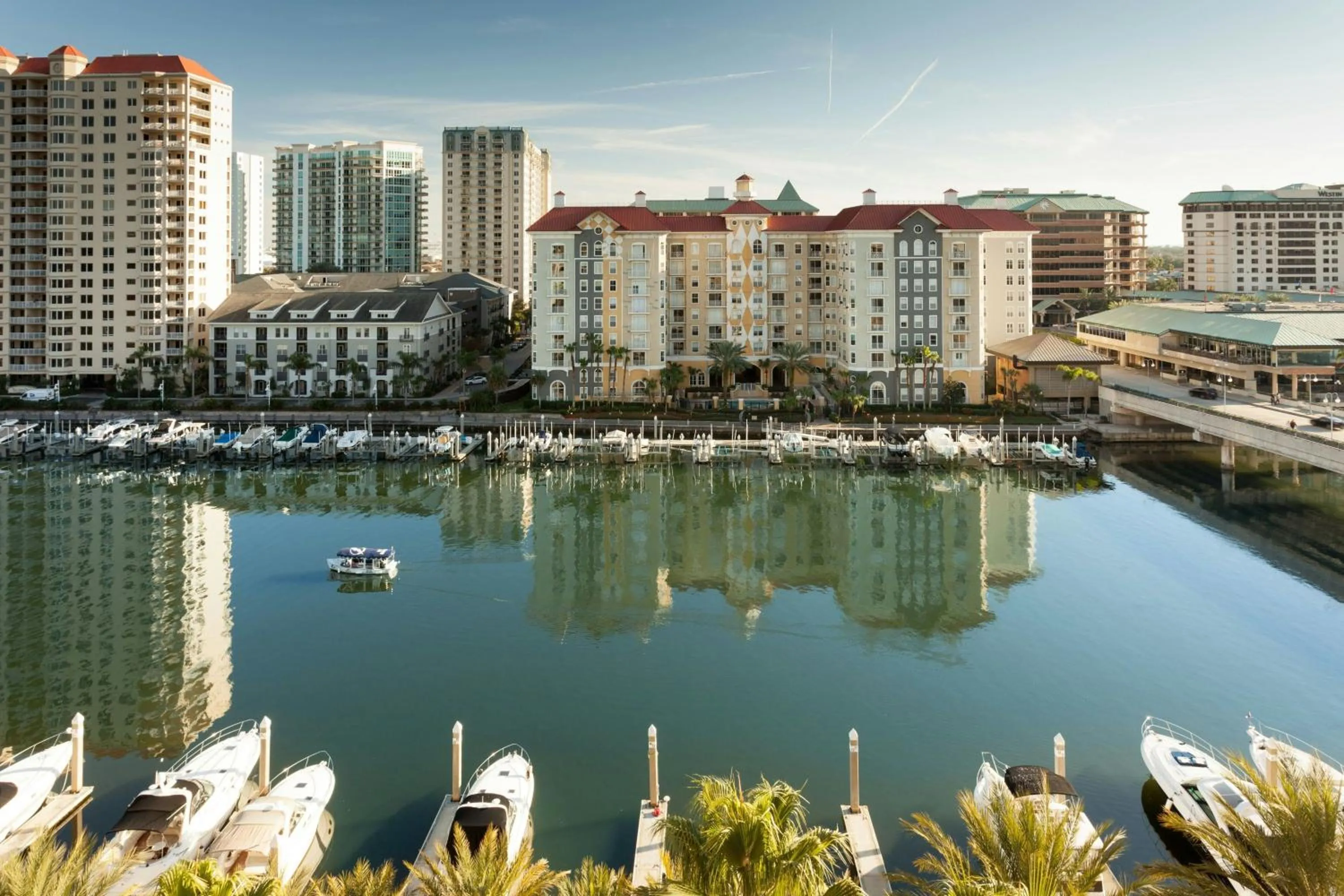 Photo of the whole room in Tampa Marriott Water Street