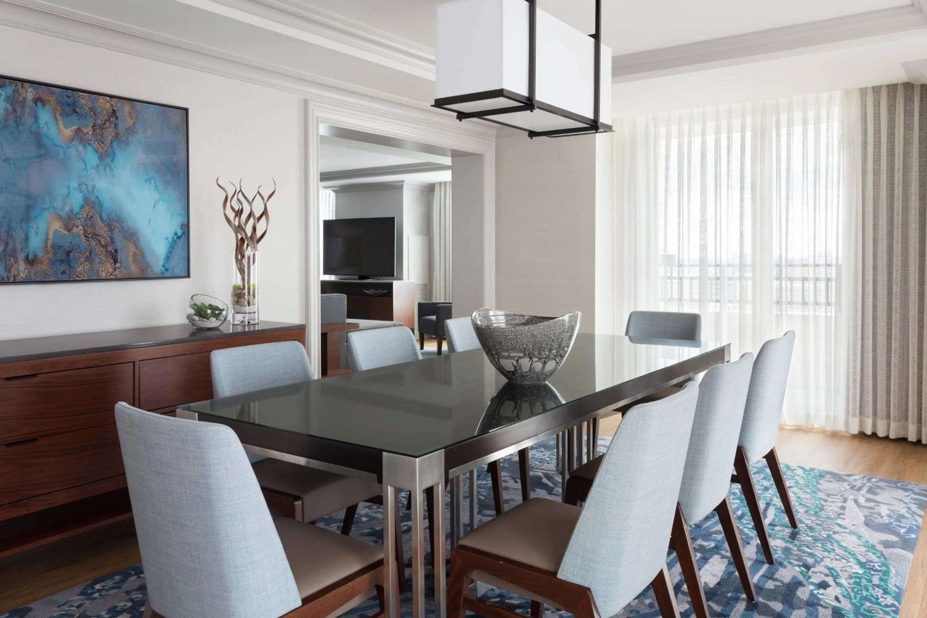 Photo of the whole room in Tampa Marriott Water Street