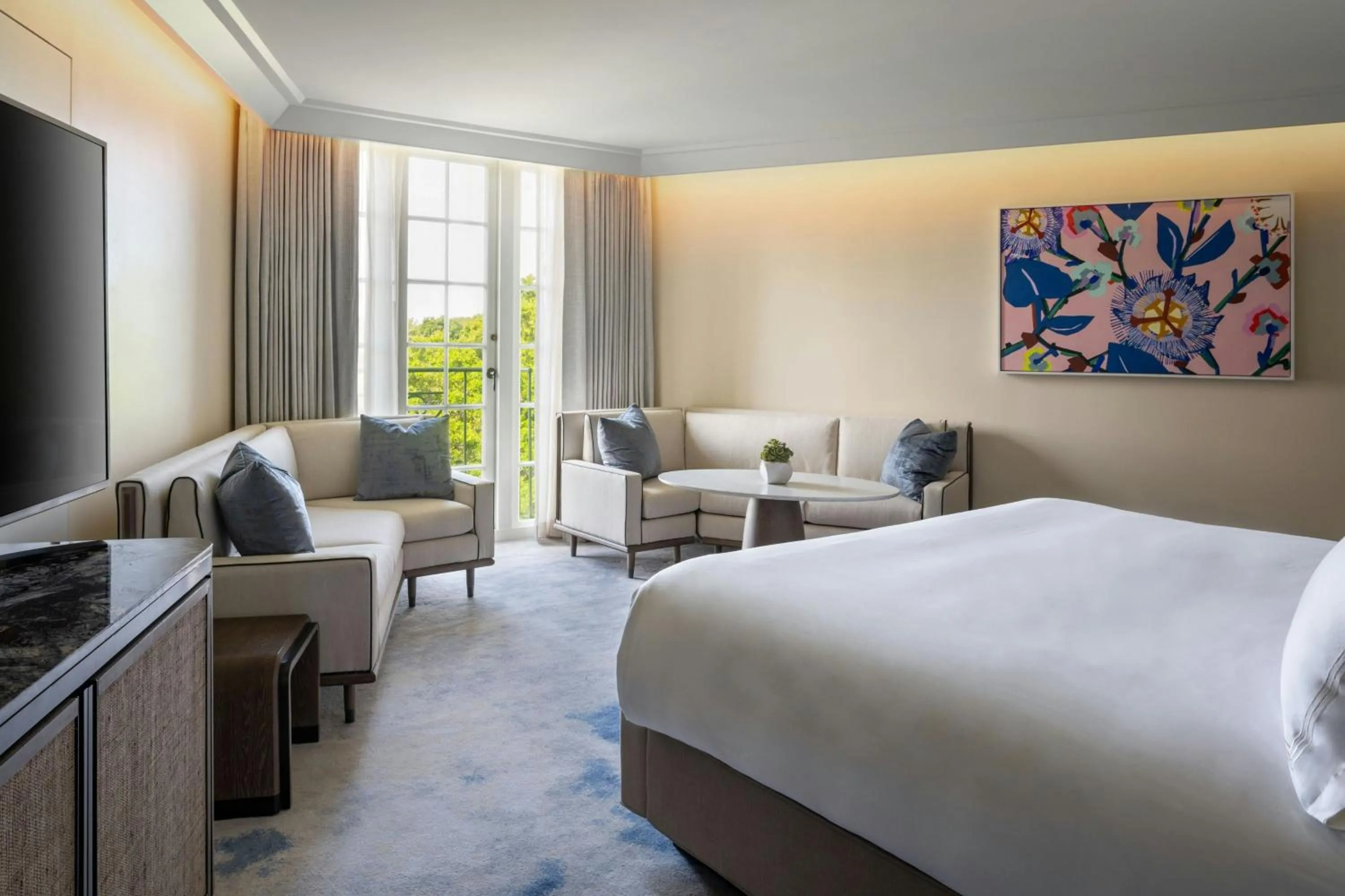 Photo of the whole room, Bed in The Vinoy Resort & Golf Club, Autograph Collection