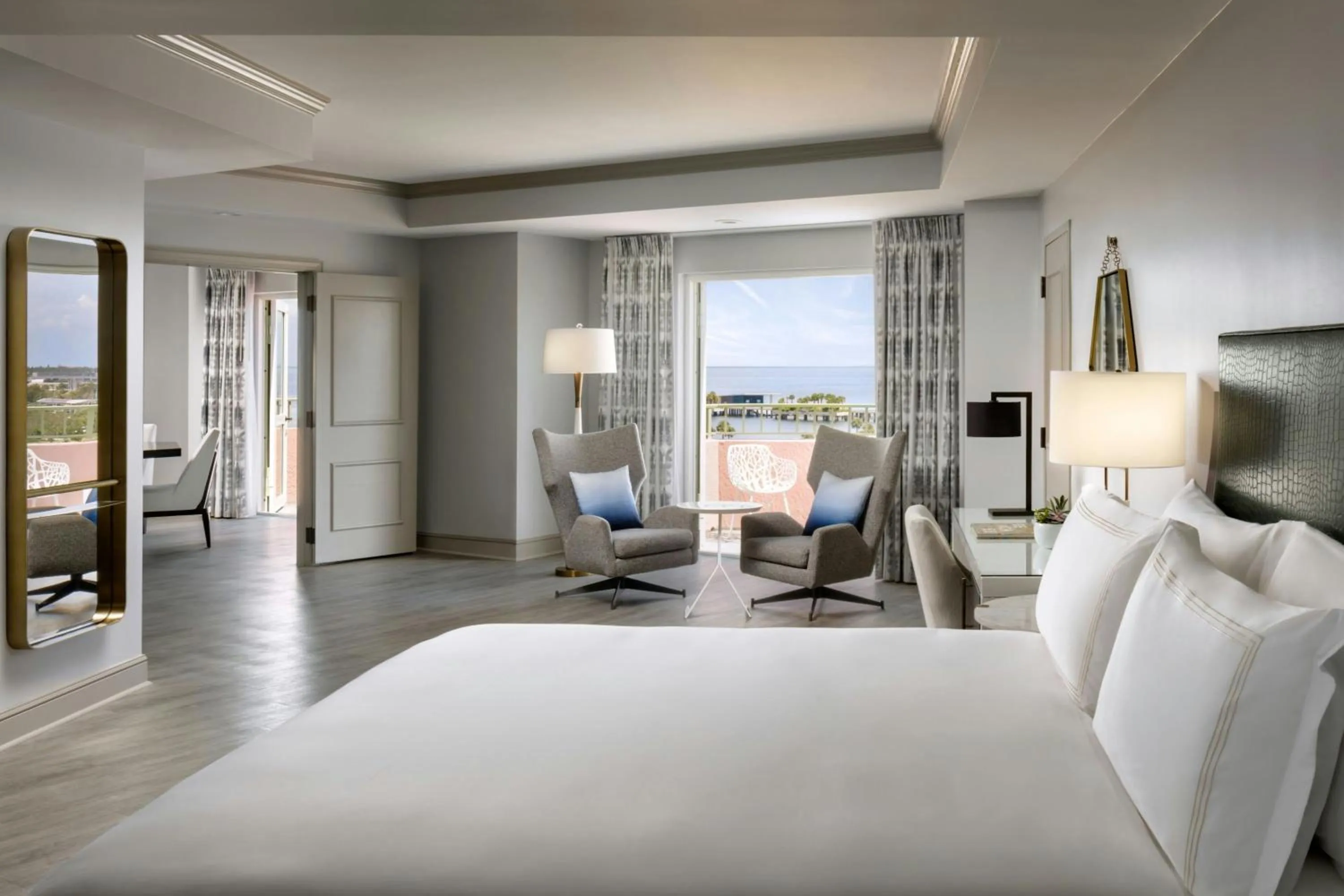 Photo of the whole room, Bed in The Vinoy Resort & Golf Club, Autograph Collection