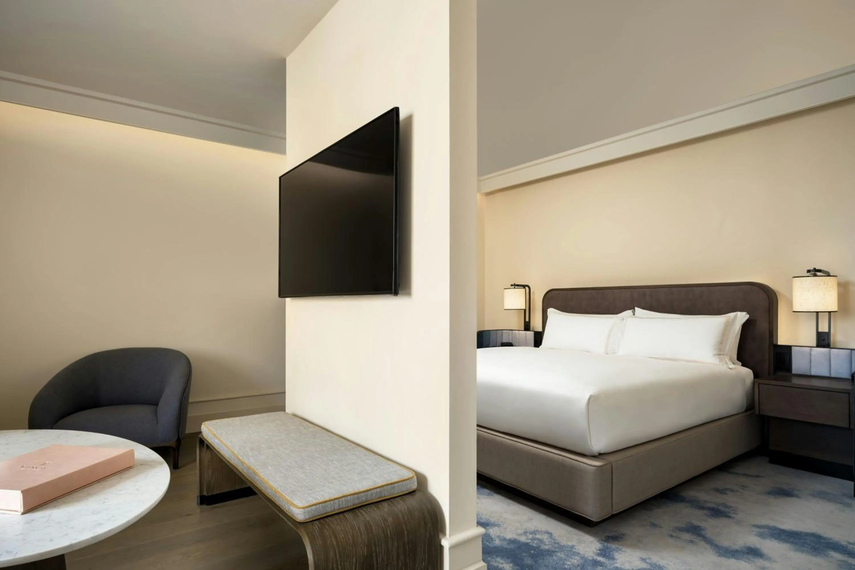 Bedroom, Bed in The Vinoy Resort & Golf Club, Autograph Collection