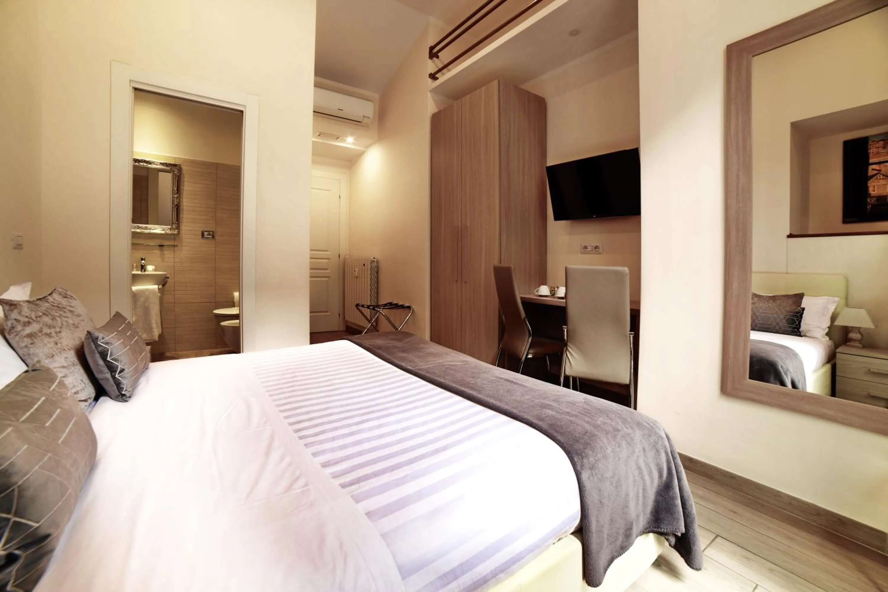 Coladir Guest House