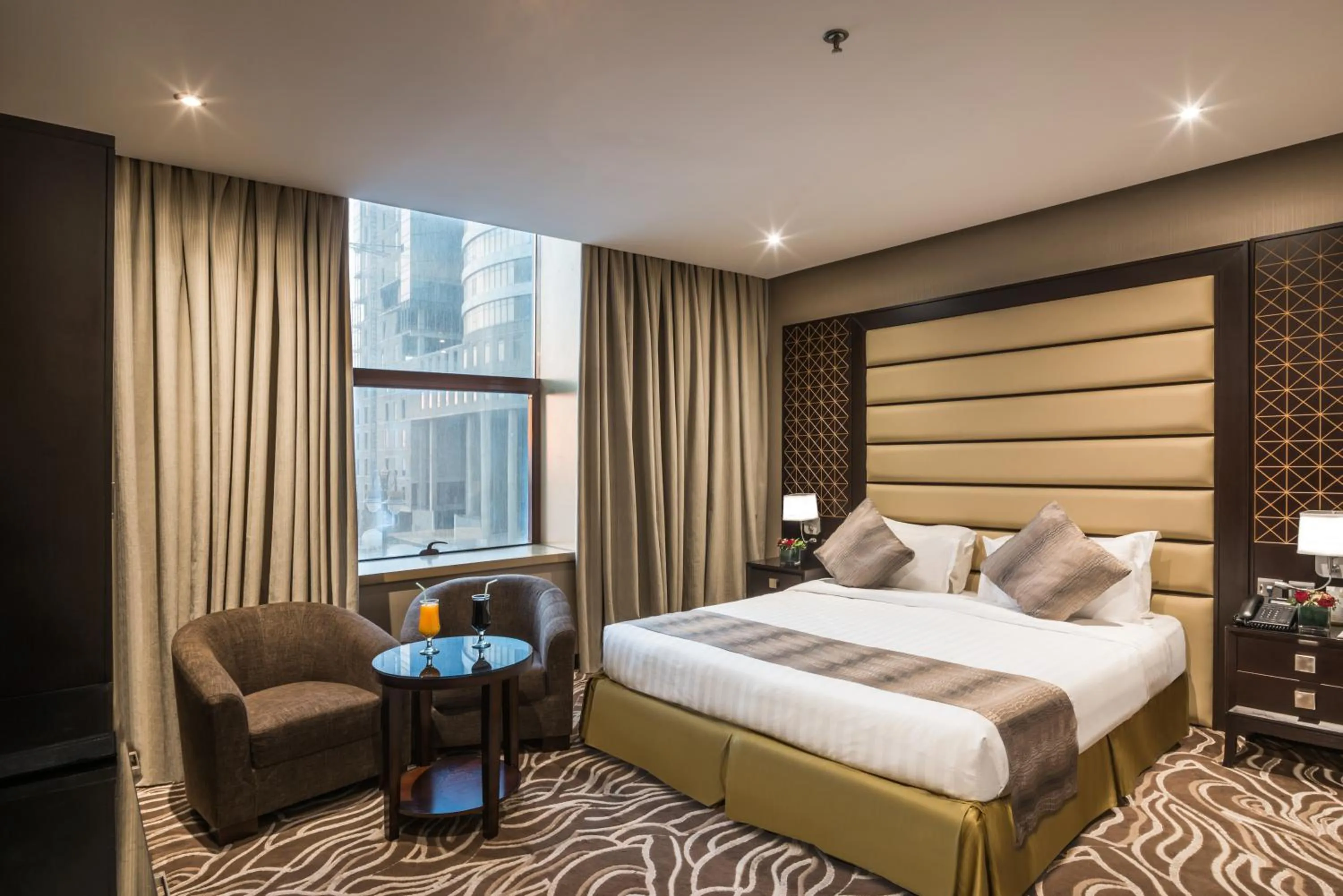 Bedroom, Bed in Naviti Warwick Al Khobar