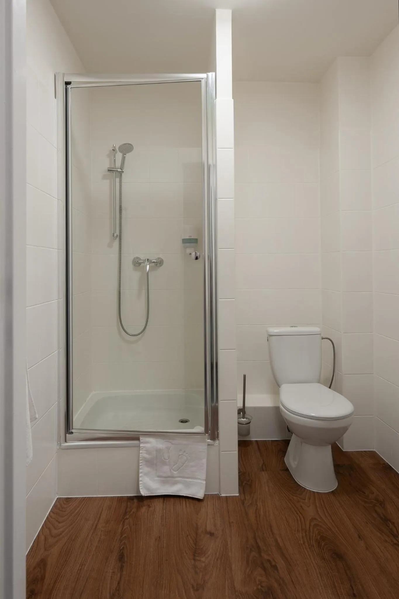 Shower in Płonia Resort