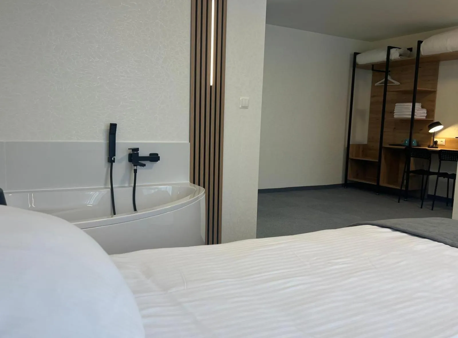 Bed in Płonia Resort