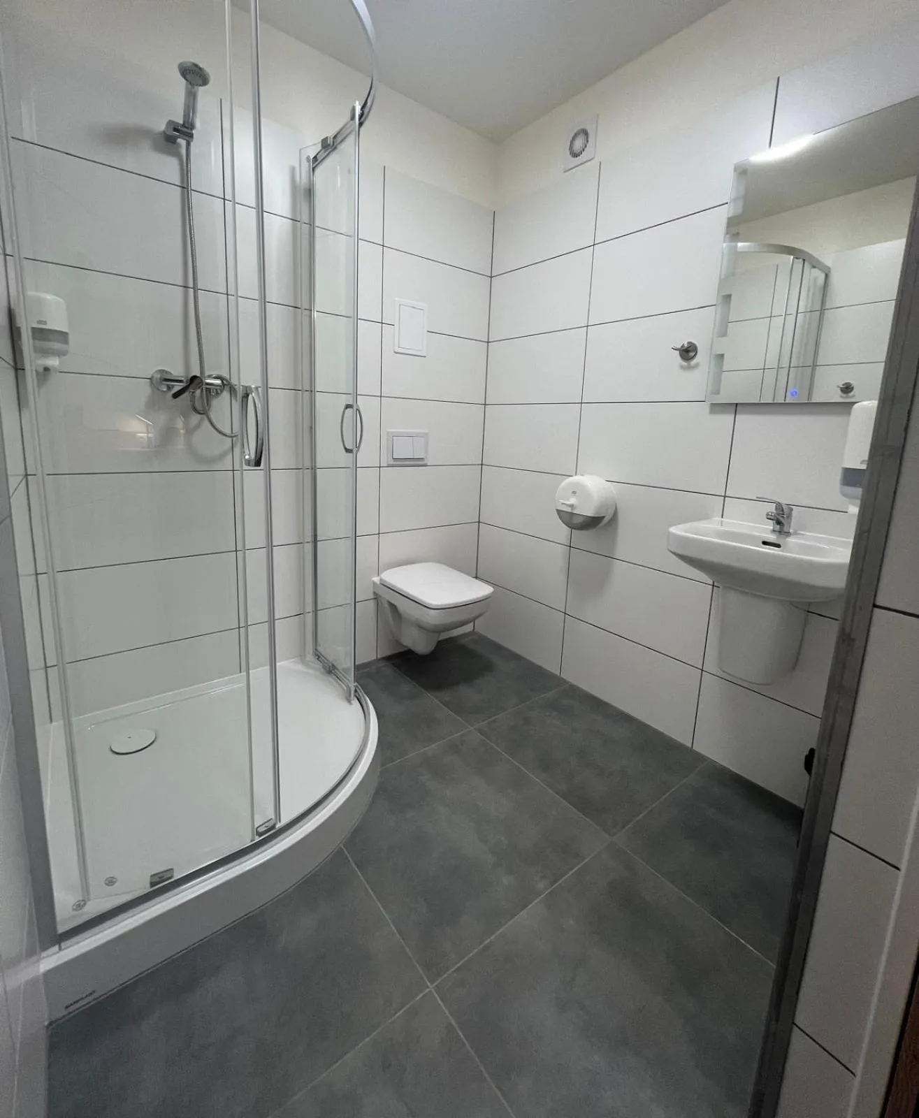 Shower in Płonia Resort