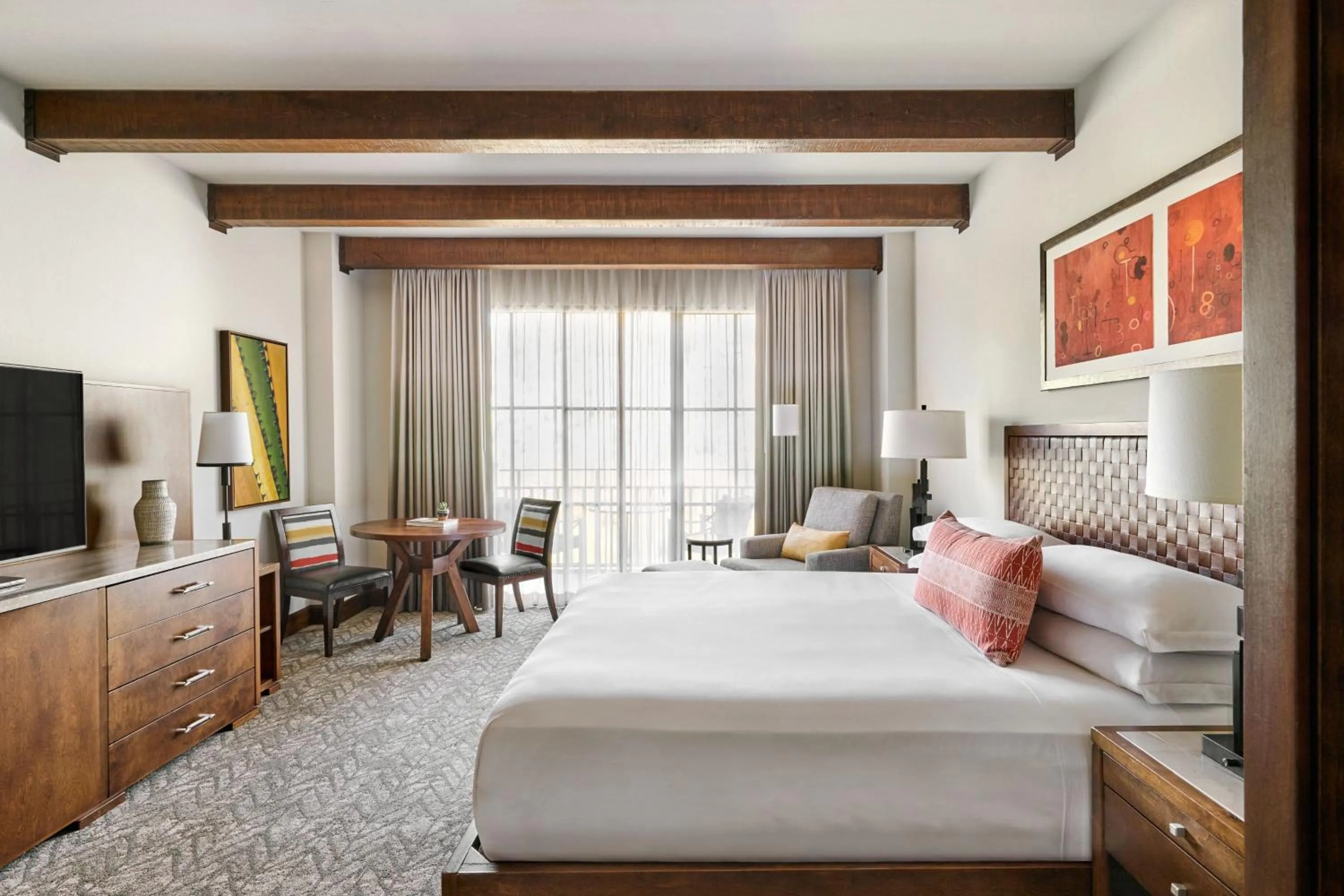 Photo of the whole room, Bed in The Ritz-Carlton, Dove Mountain