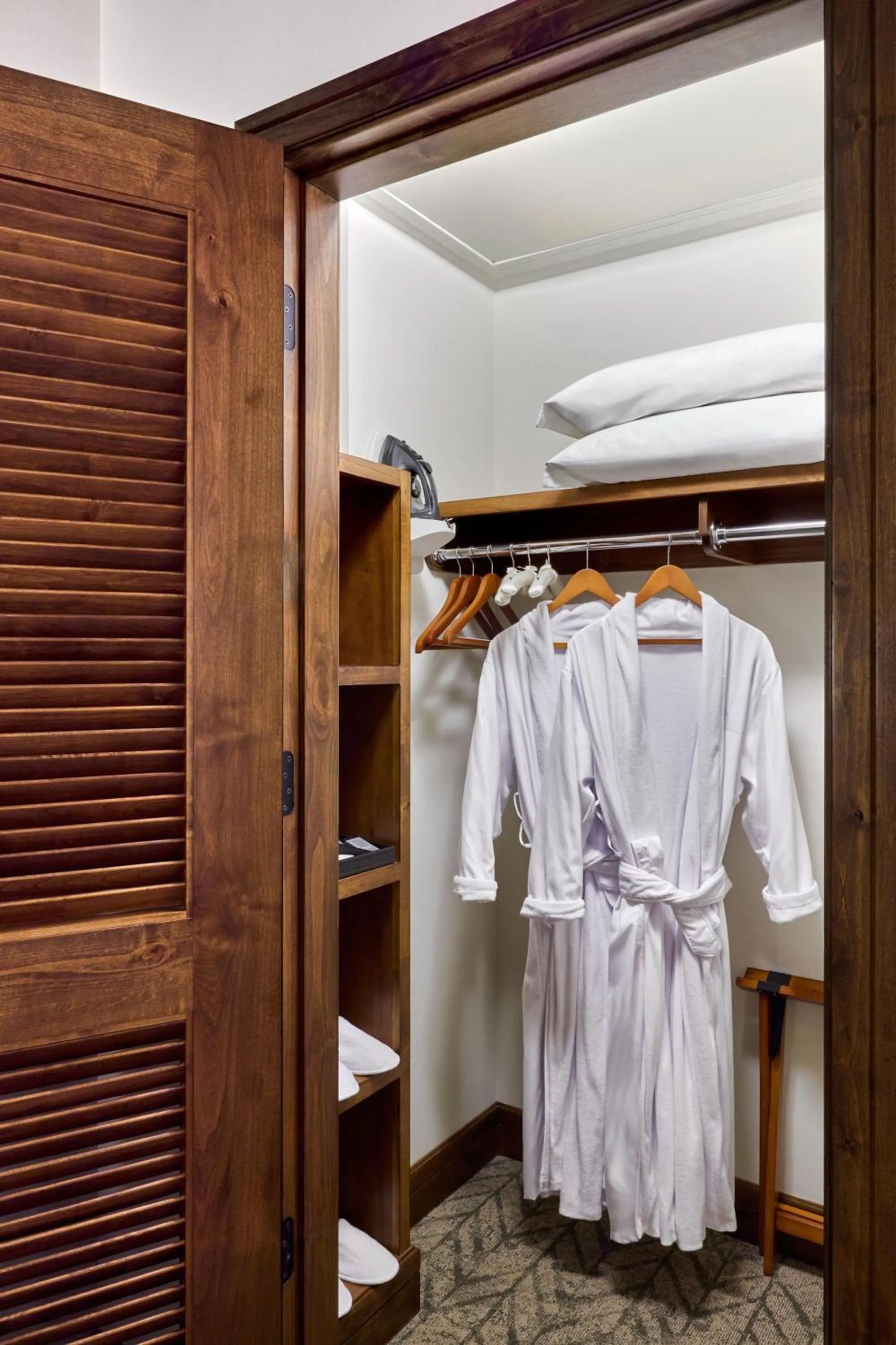 Photo of the whole room in The Ritz-Carlton, Dove Mountain