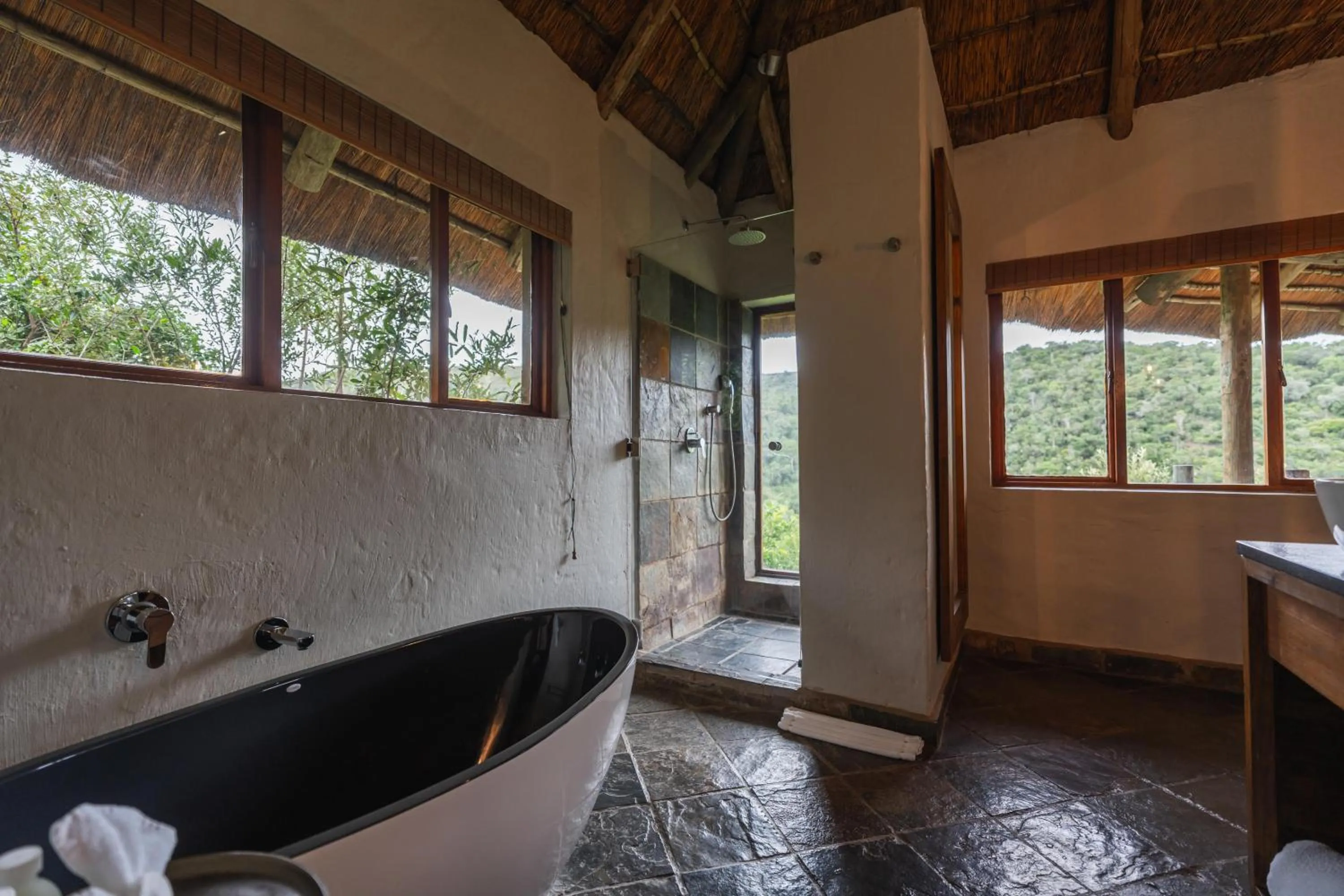 Lalibela Wildlife Reserve - Inzolo Lodge