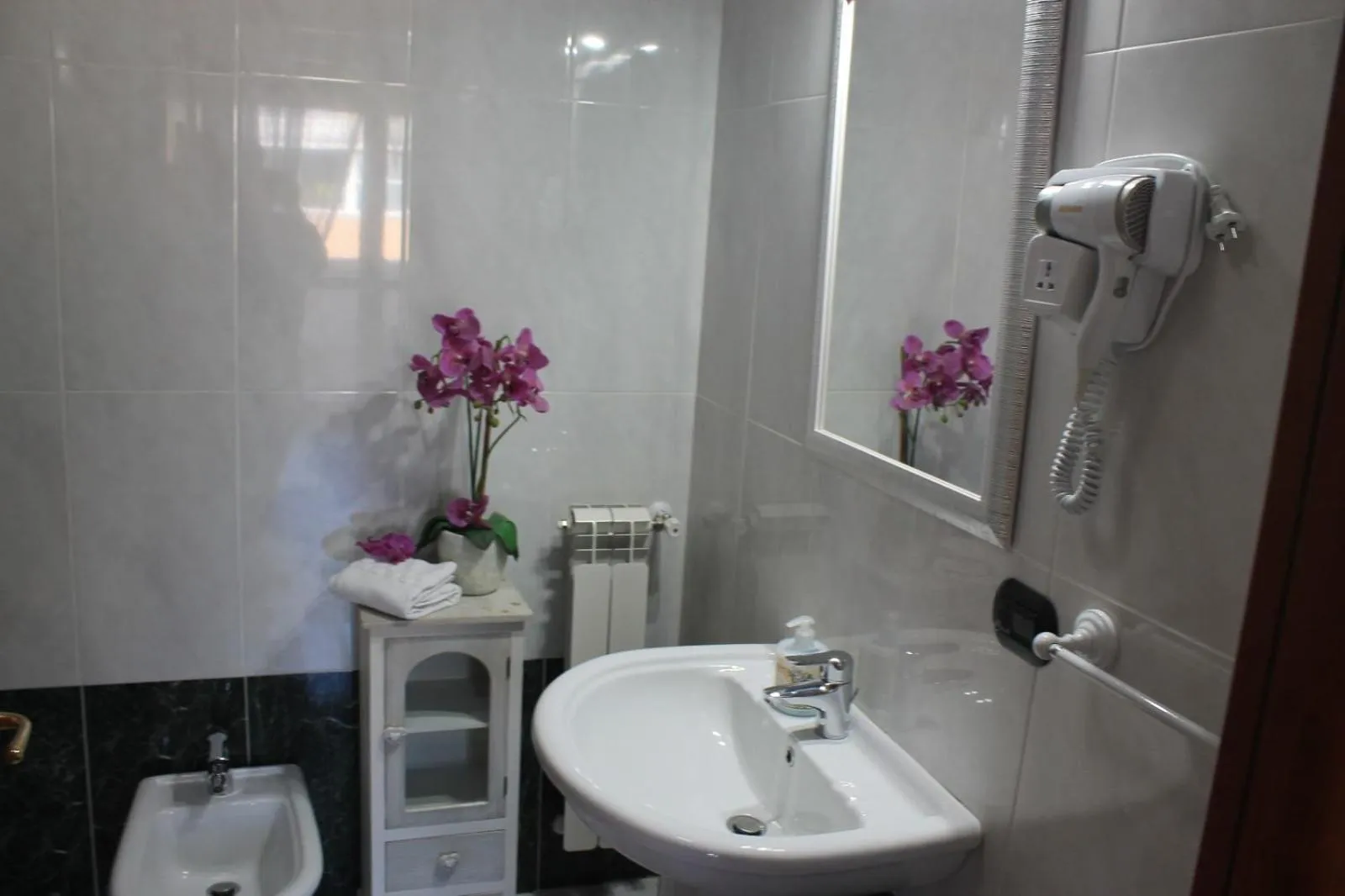 Bathroom in Giramondo LuxeFierairport