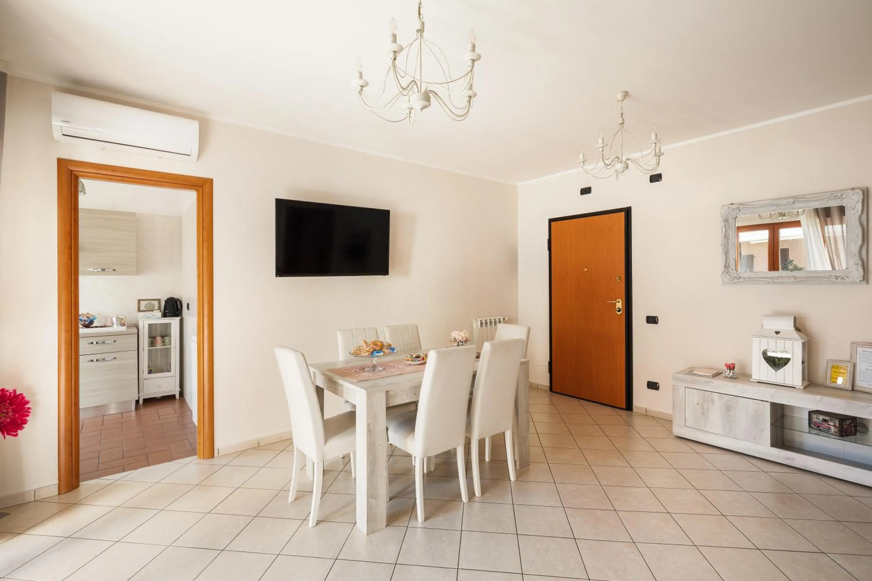 TV and multimedia in Giramondo LuxeFierairport