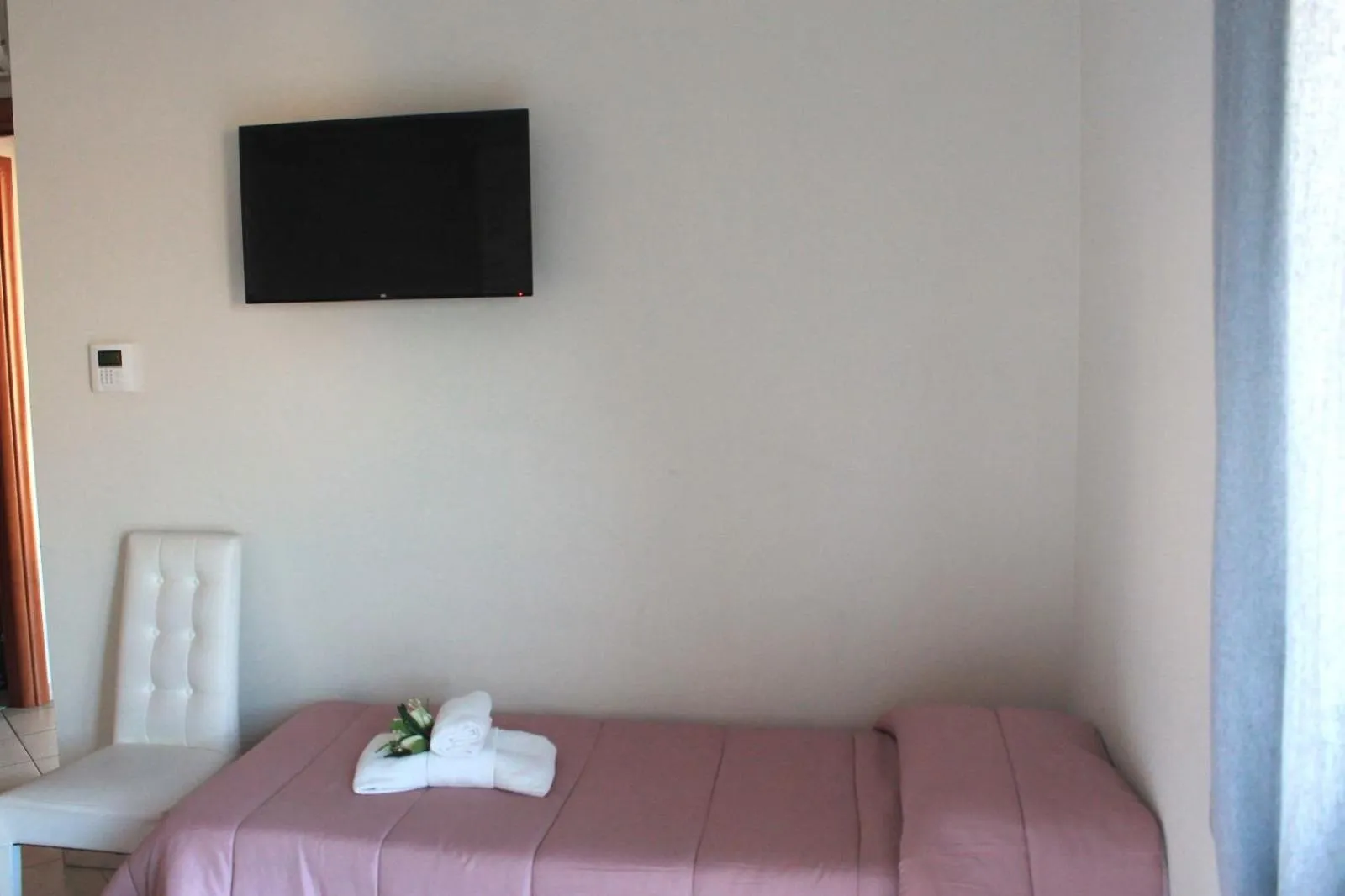 Bedroom, Bed in Giramondo LuxeFierairport