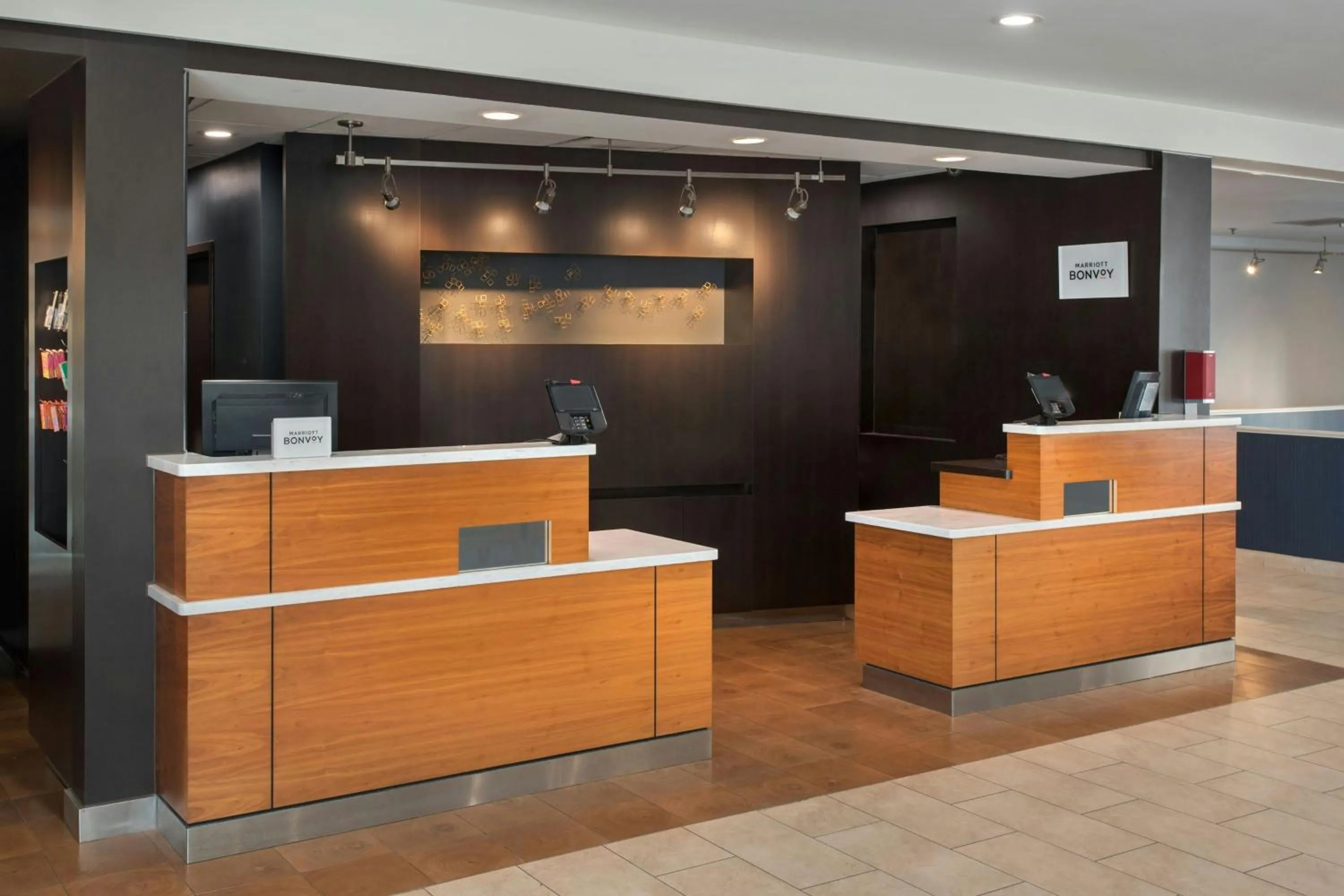 Lobby or reception in Courtyard by Marriott New Carrollton Landover