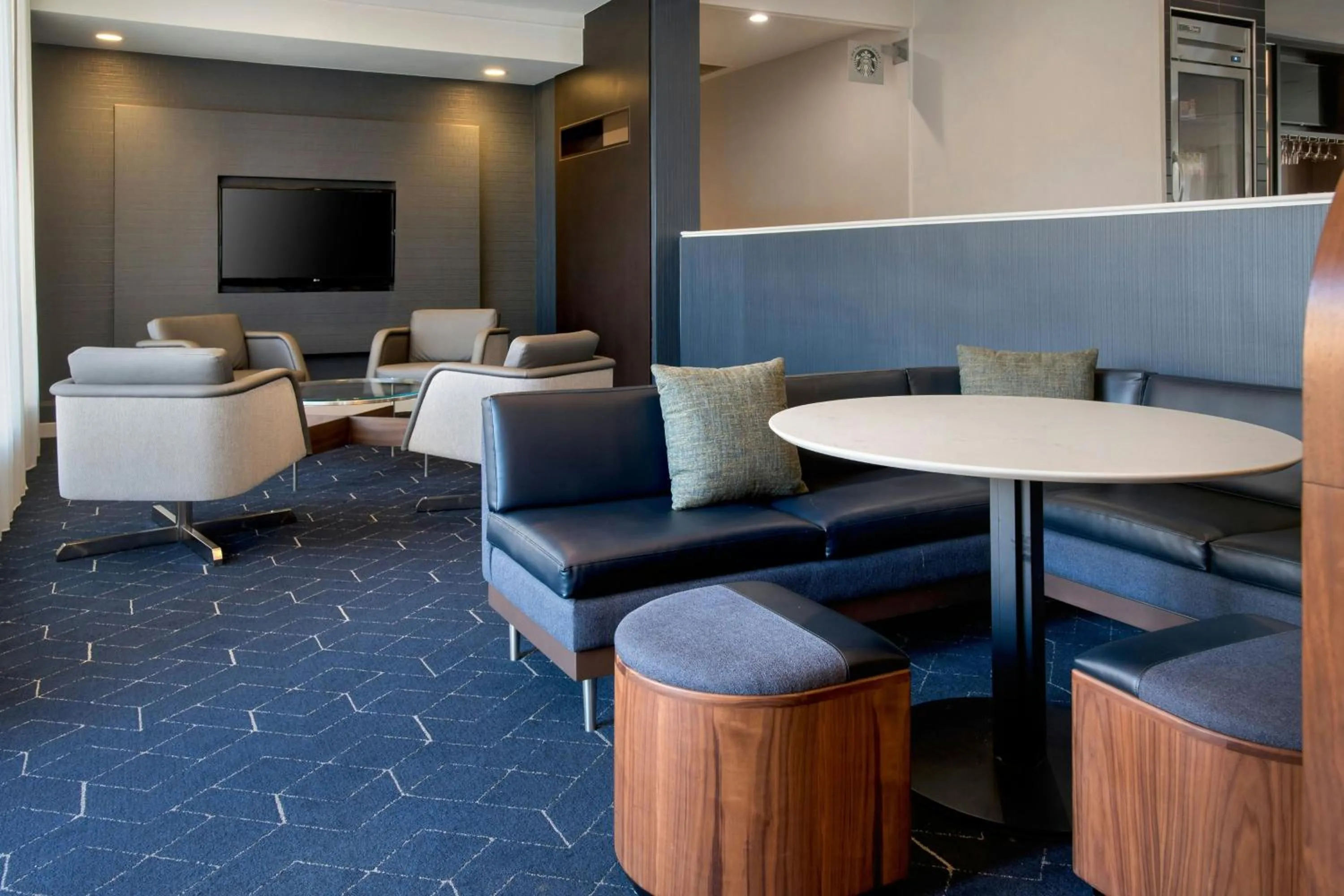 Lobby or reception in Courtyard by Marriott New Carrollton Landover