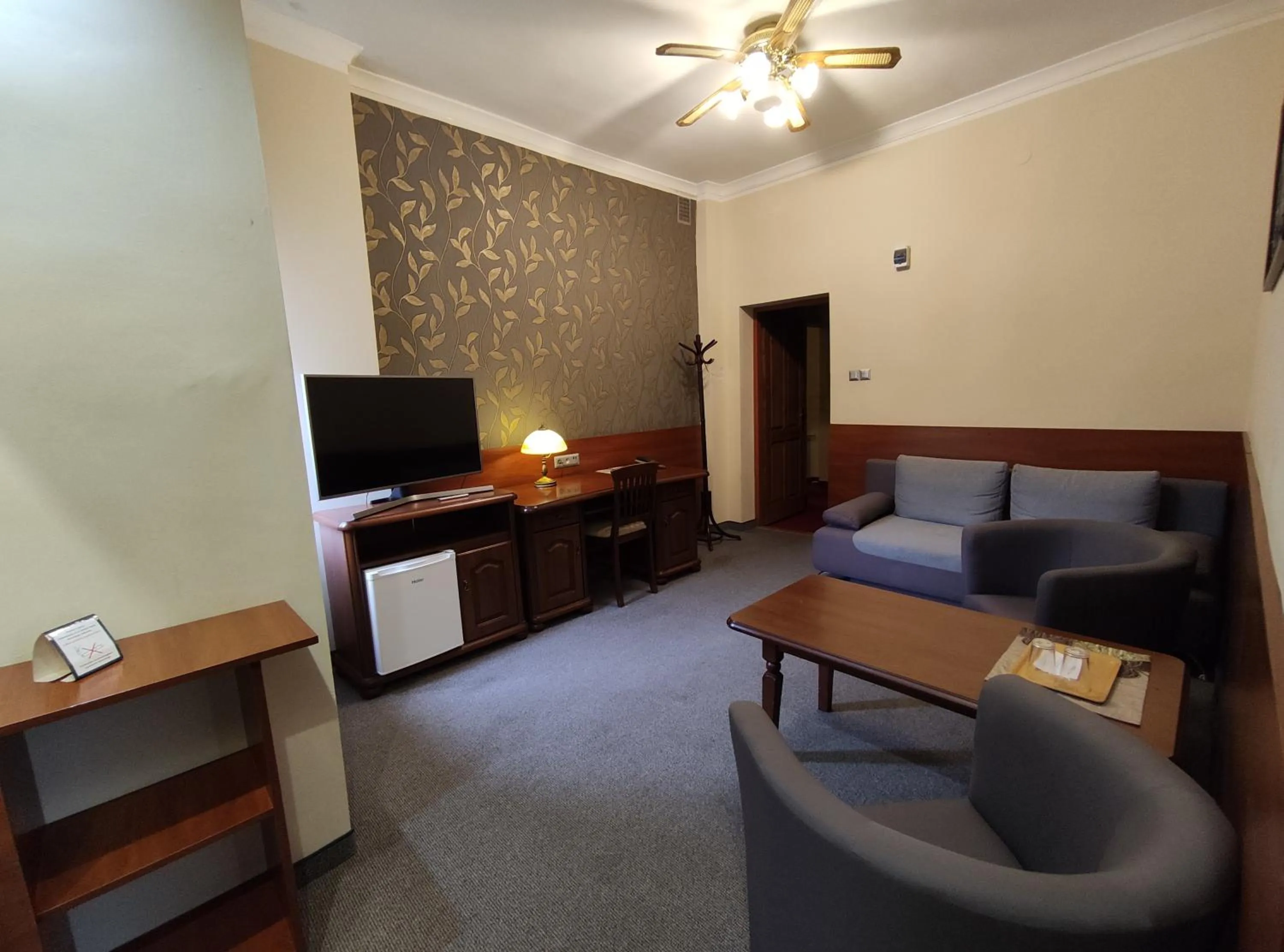 TV and multimedia in Hotel Atena