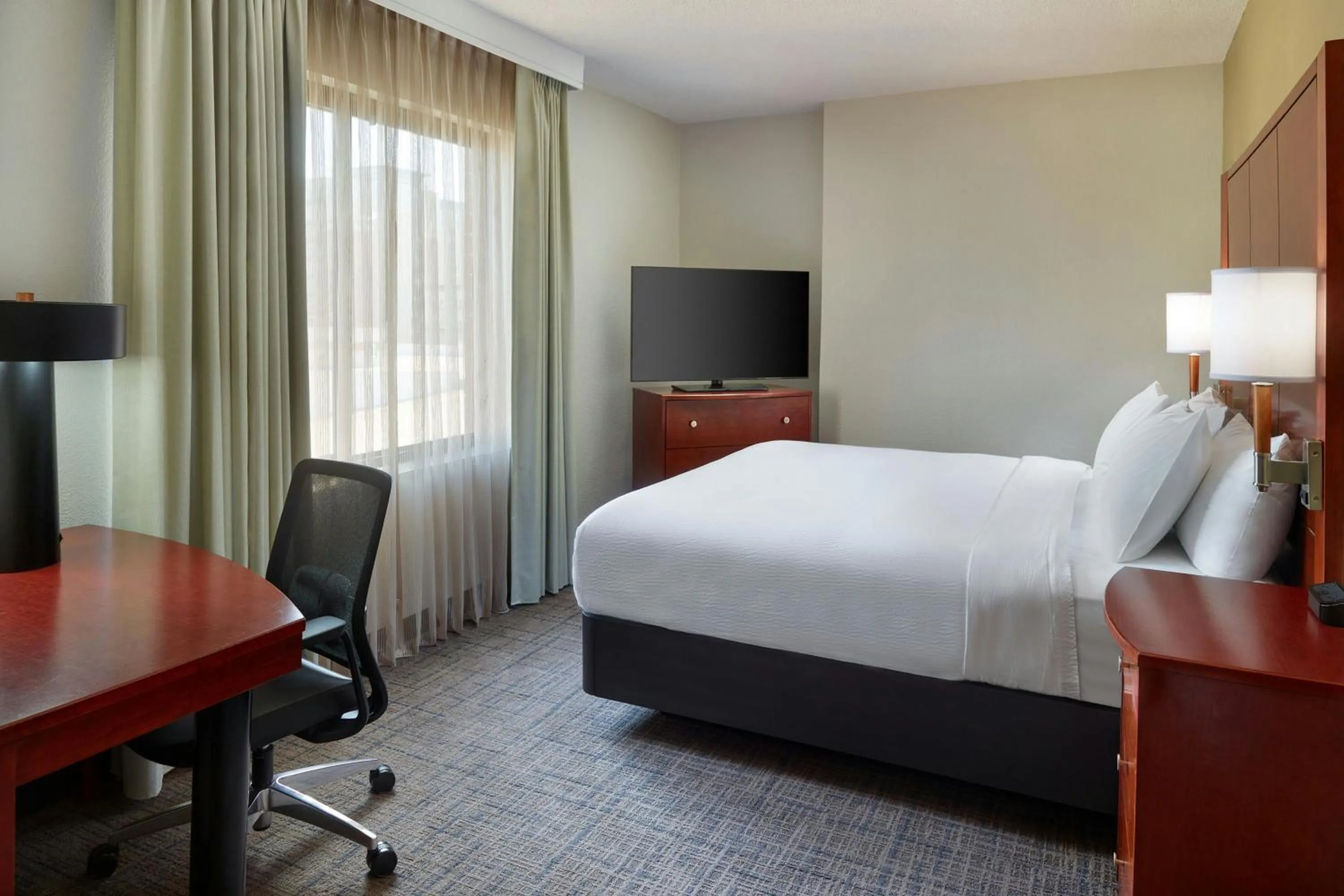 Bedroom, Bed in Residence Inn by Marriott National Harbor Washington, D.C. Area