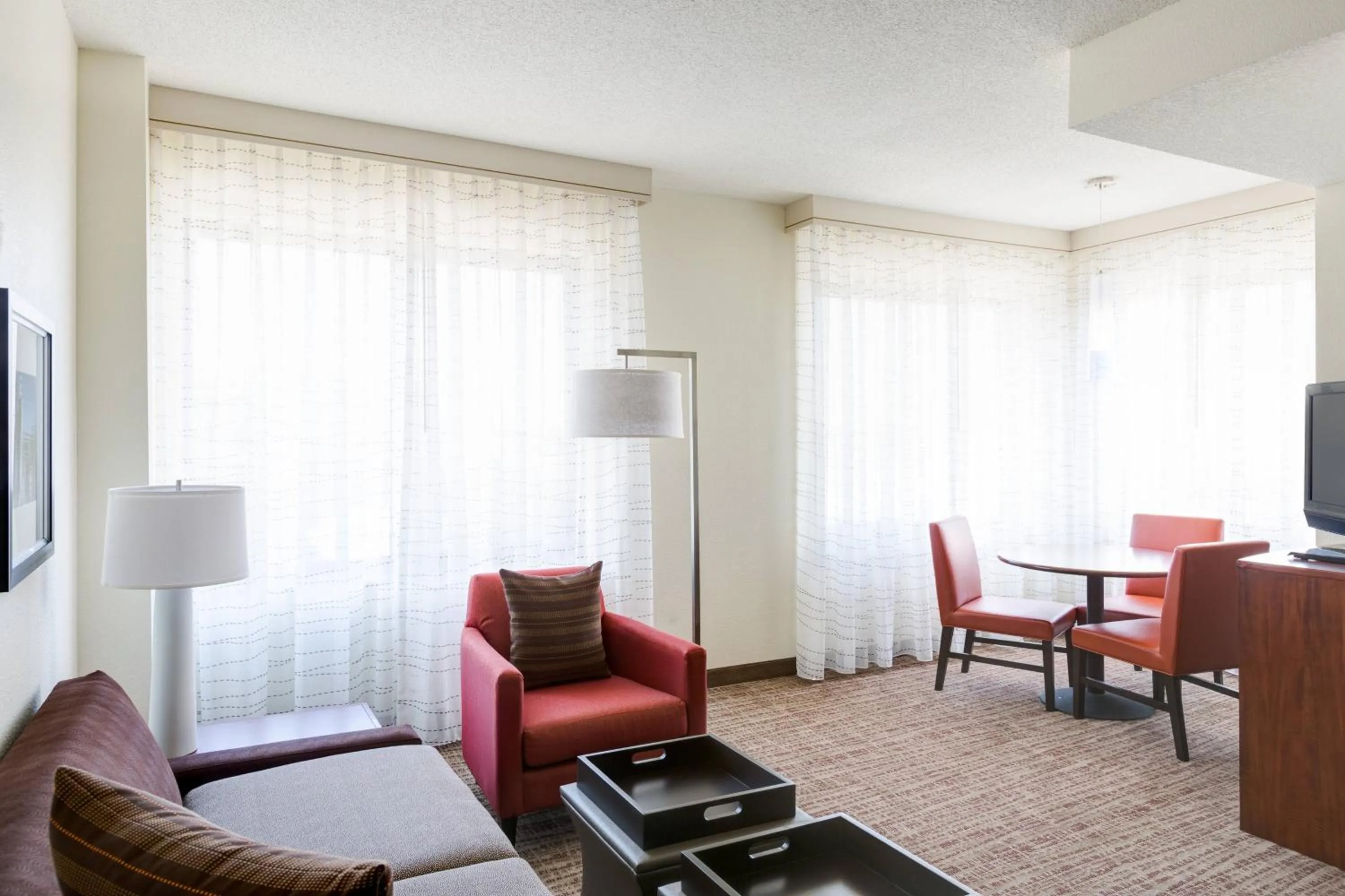 Living room in Residence Inn by Marriott National Harbor Washington, D.C. Area