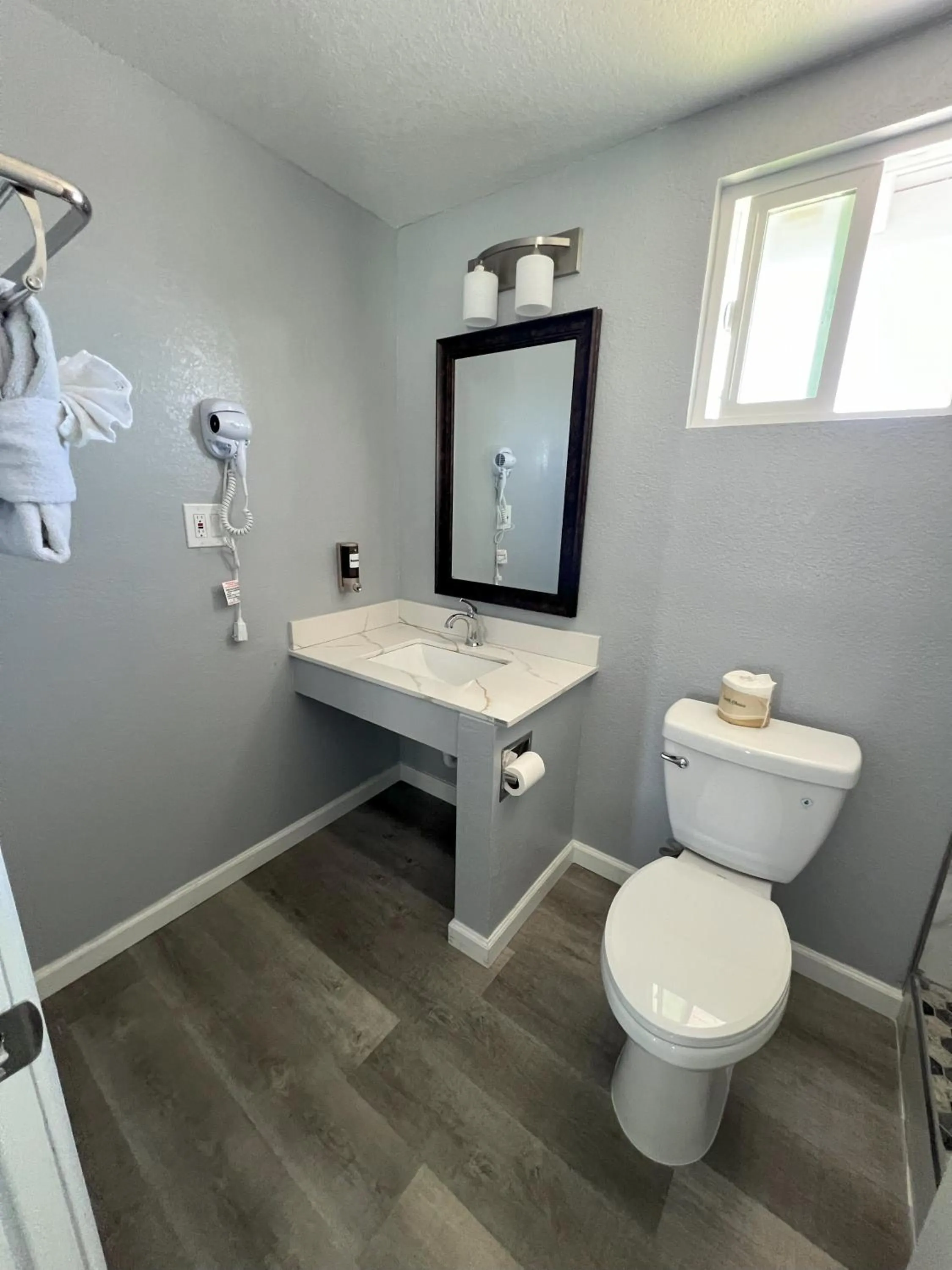 Bathroom in Sea Garden Inn