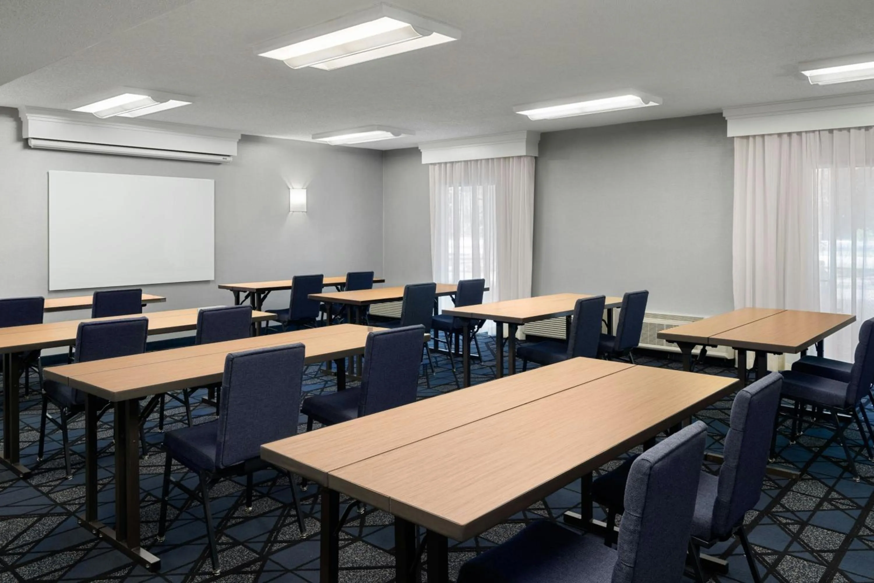 Meeting/conference room in Courtyard Birmingham Hoover