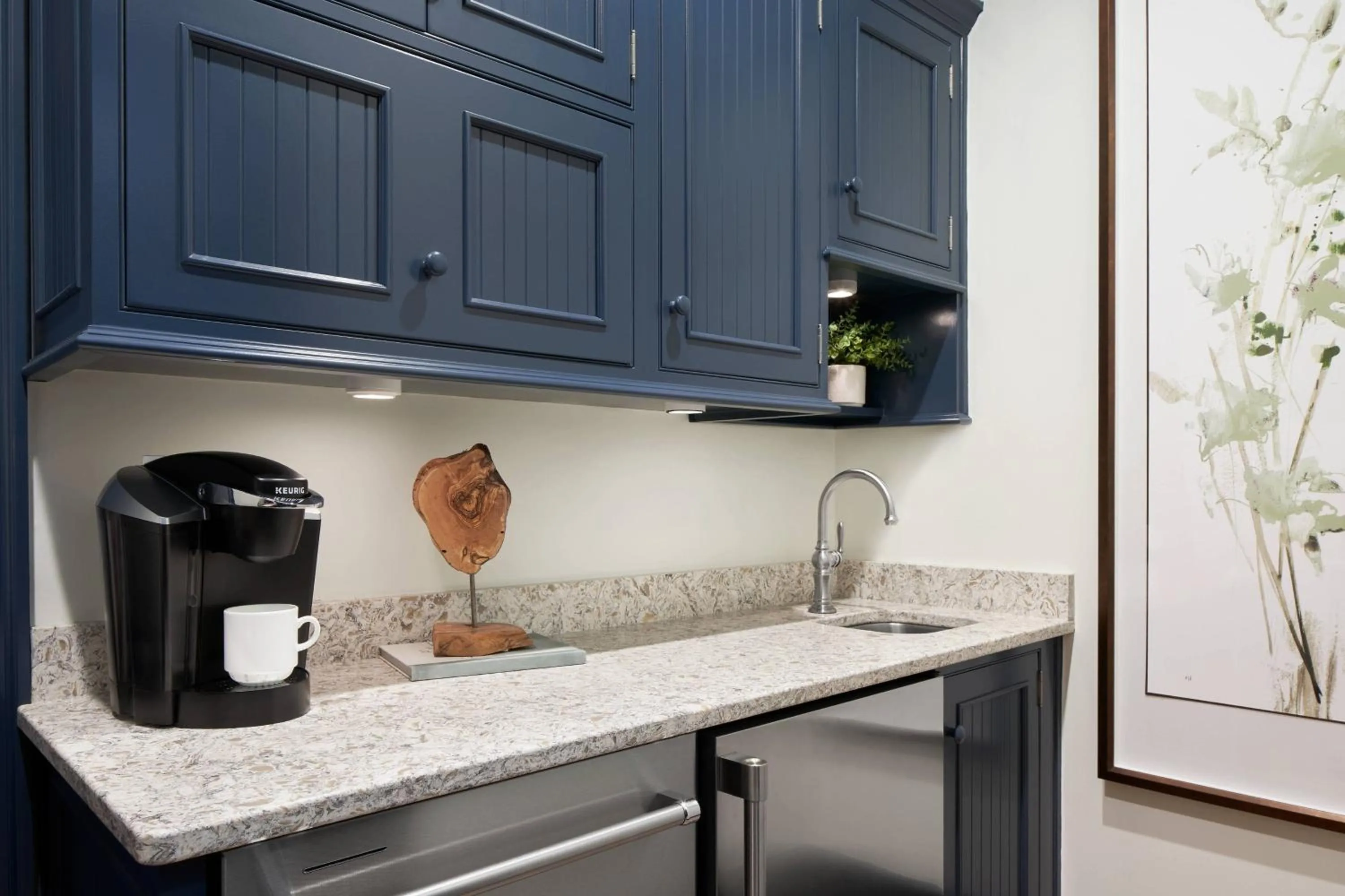 Kitchen or kitchenette in The Ritz-Carlton Reynolds, Lake Oconee