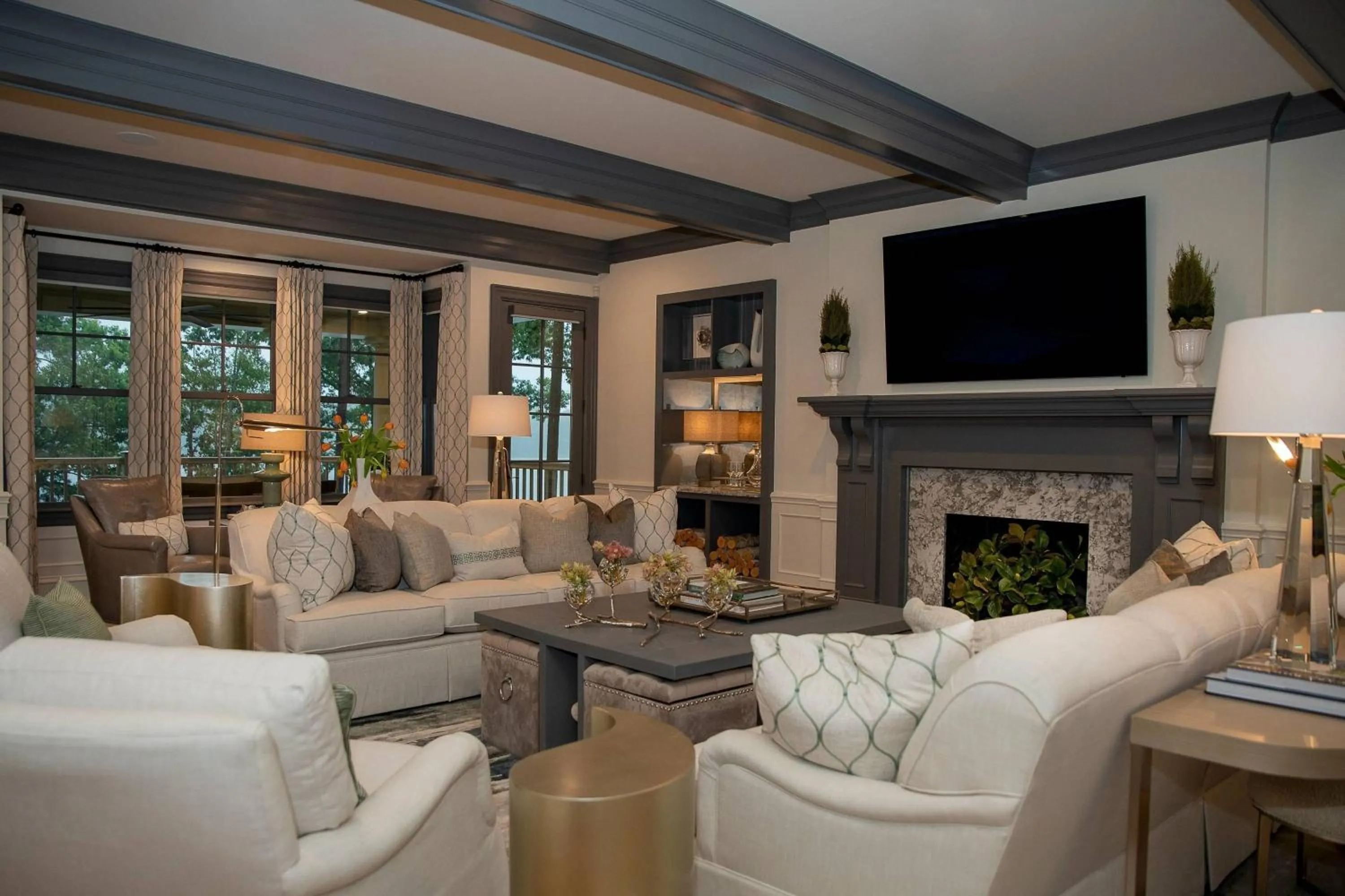 Living room in The Ritz-Carlton Reynolds, Lake Oconee