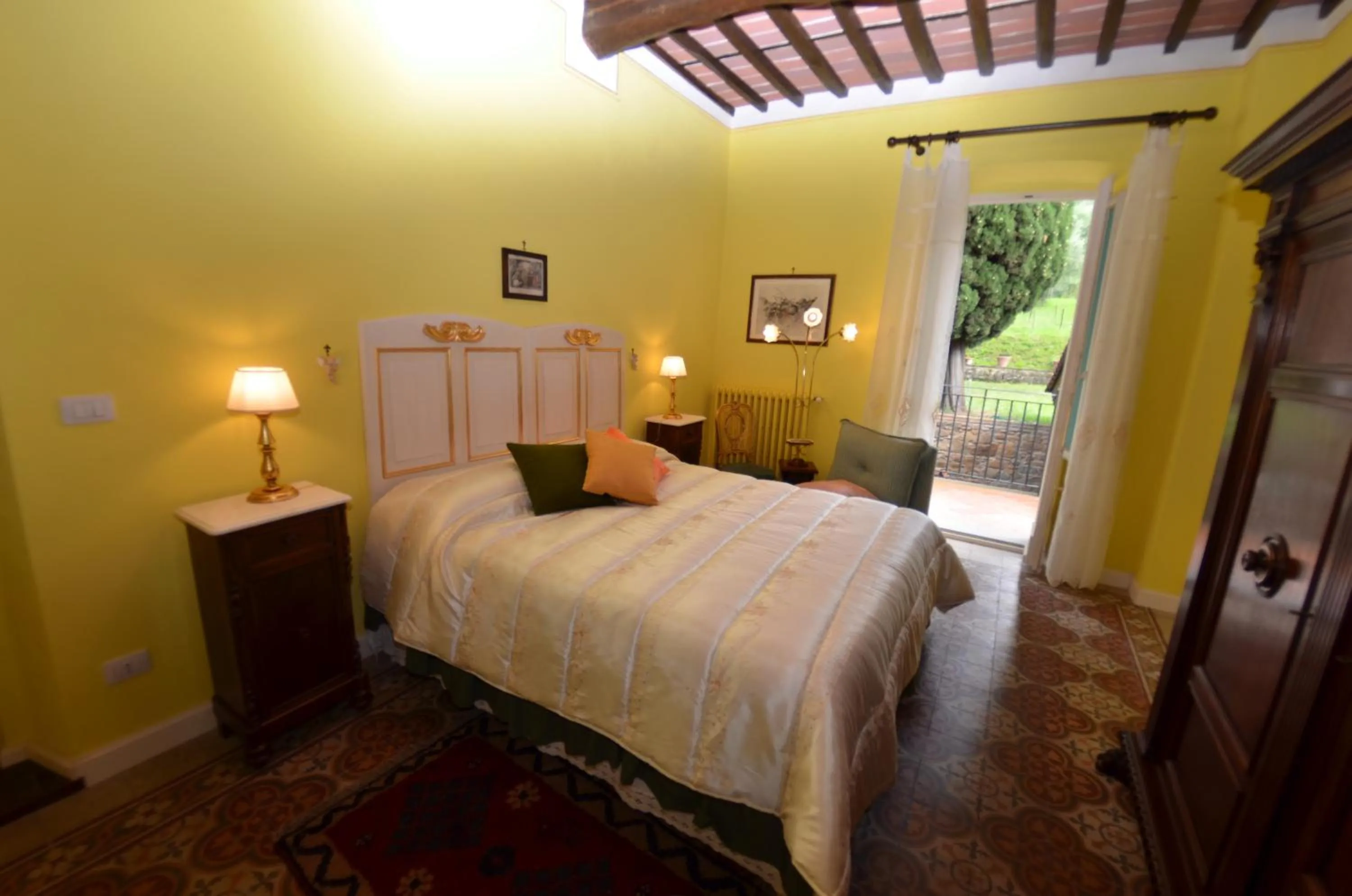 Bedroom, Bed in Villa al Borghetto