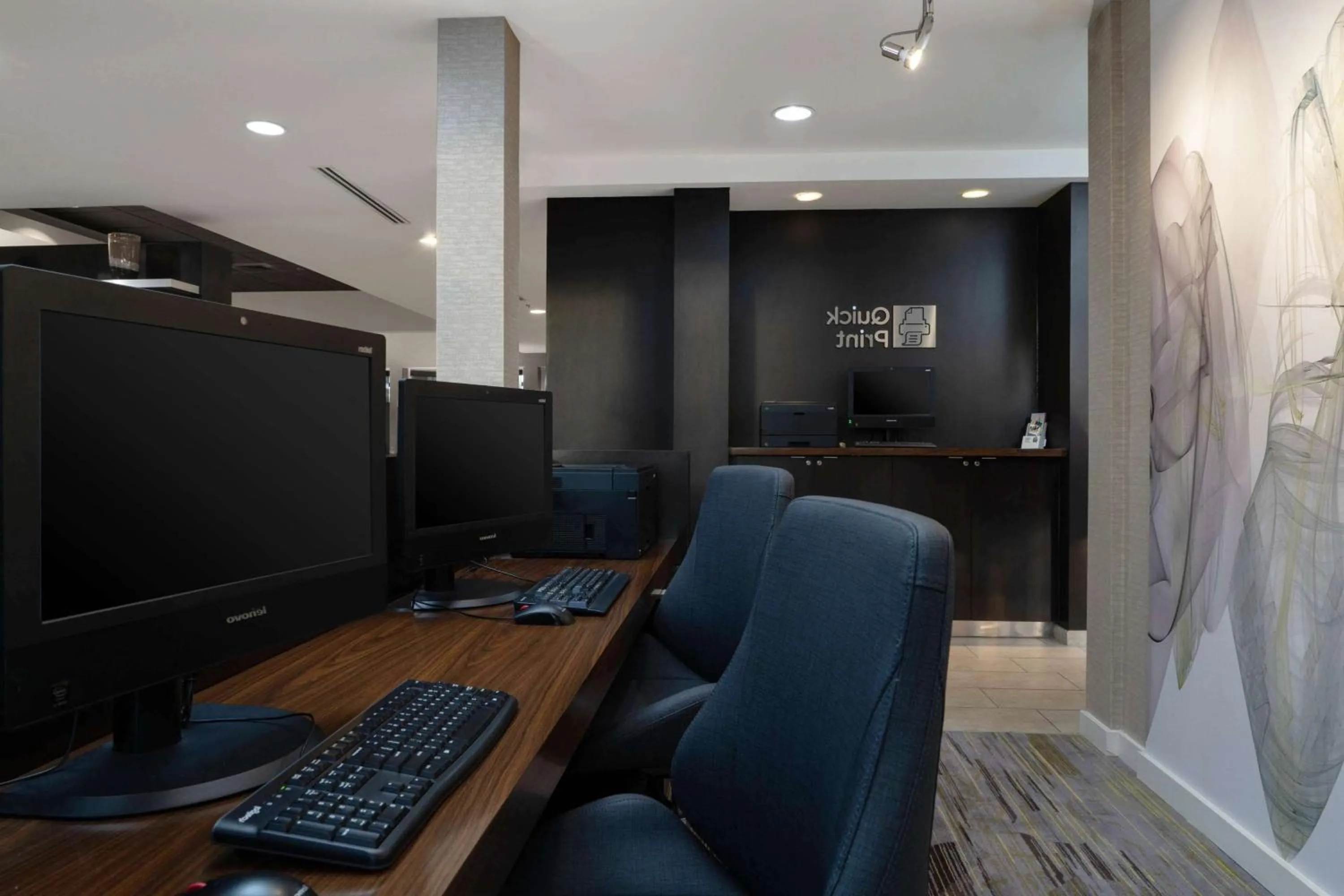 Business facilities in Sonesta Select Chattanooga Hamilton Place