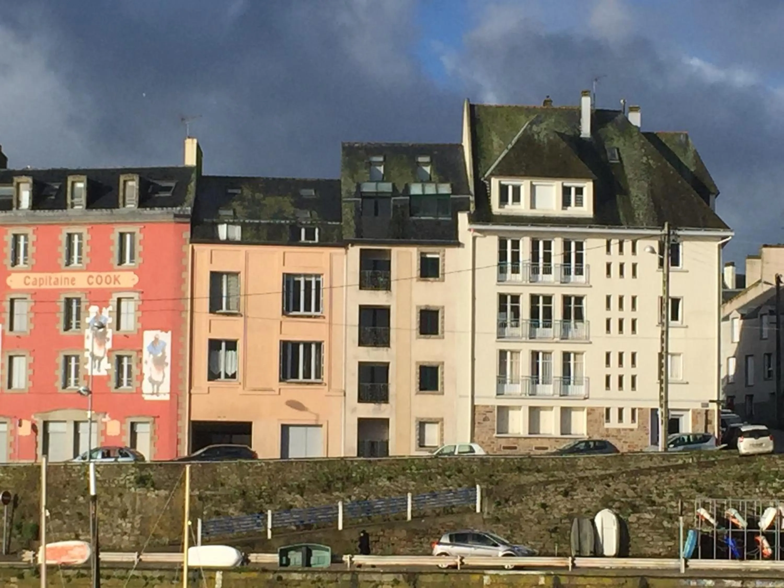 Property building in Appartement Design IV - Port du Rosmeur - Douarnenez