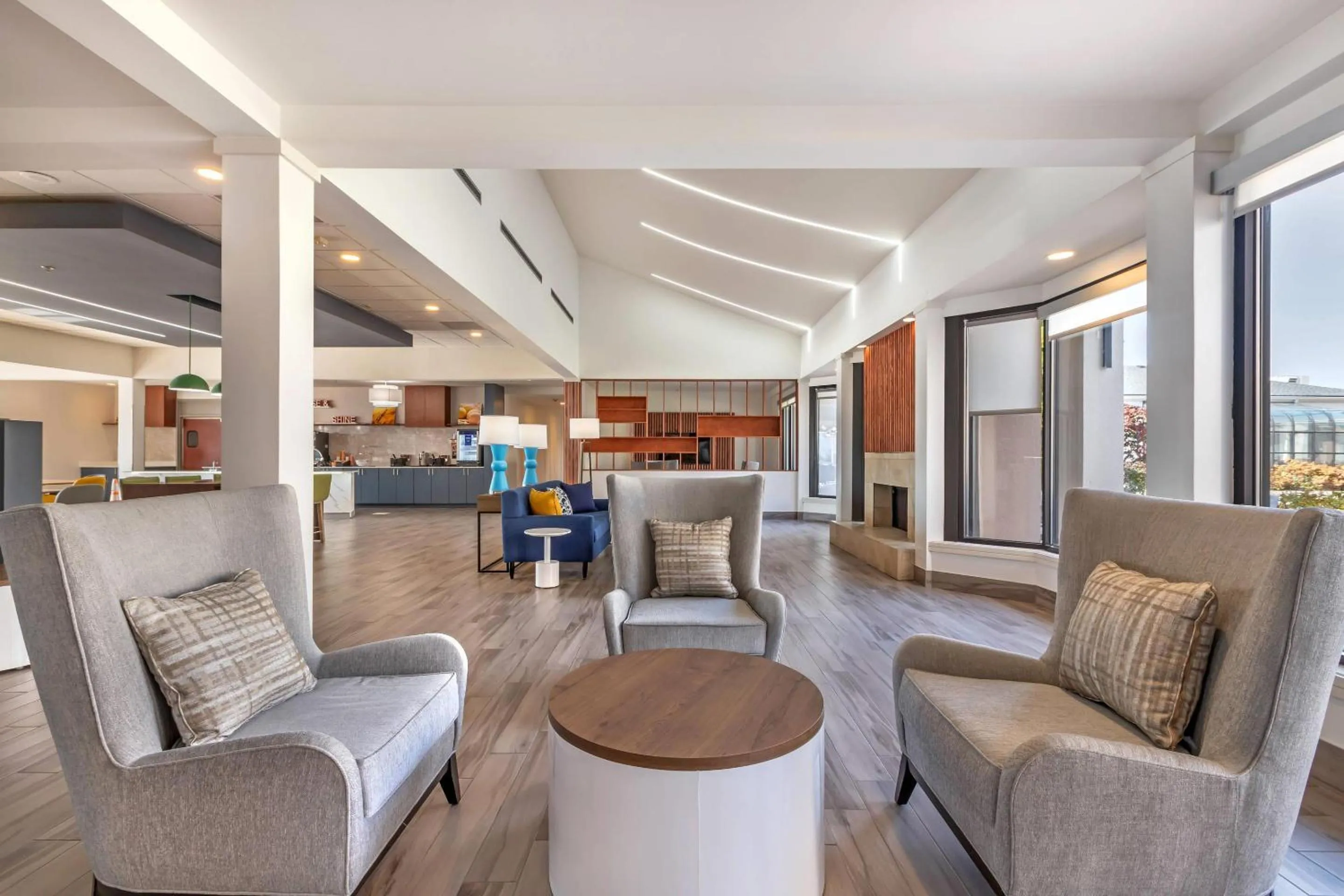 Lobby or reception in Comfort Inn & Suites Arlington Heights - Buffalo Grove