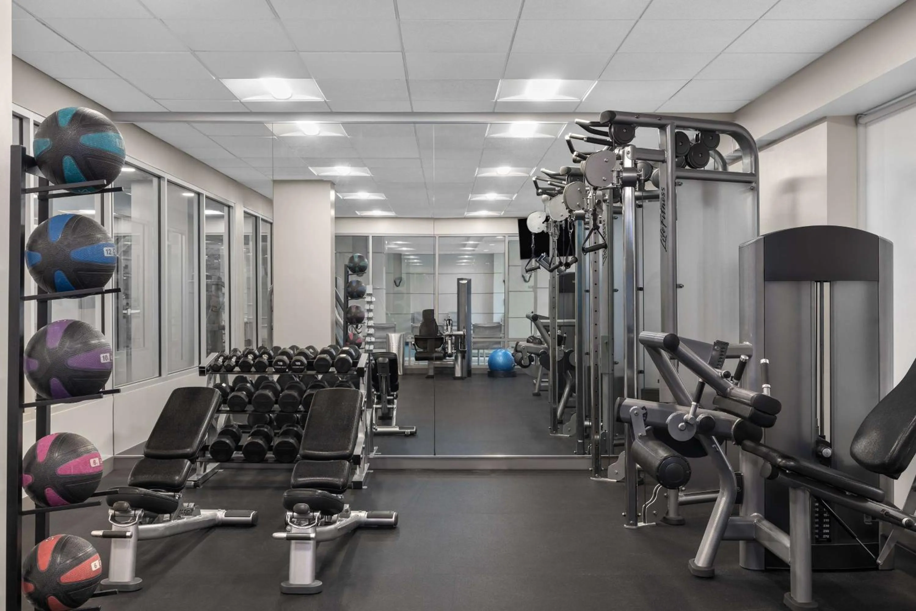 Fitness centre/facilities in Hampton Inn & Suites Downers Grove Chicago