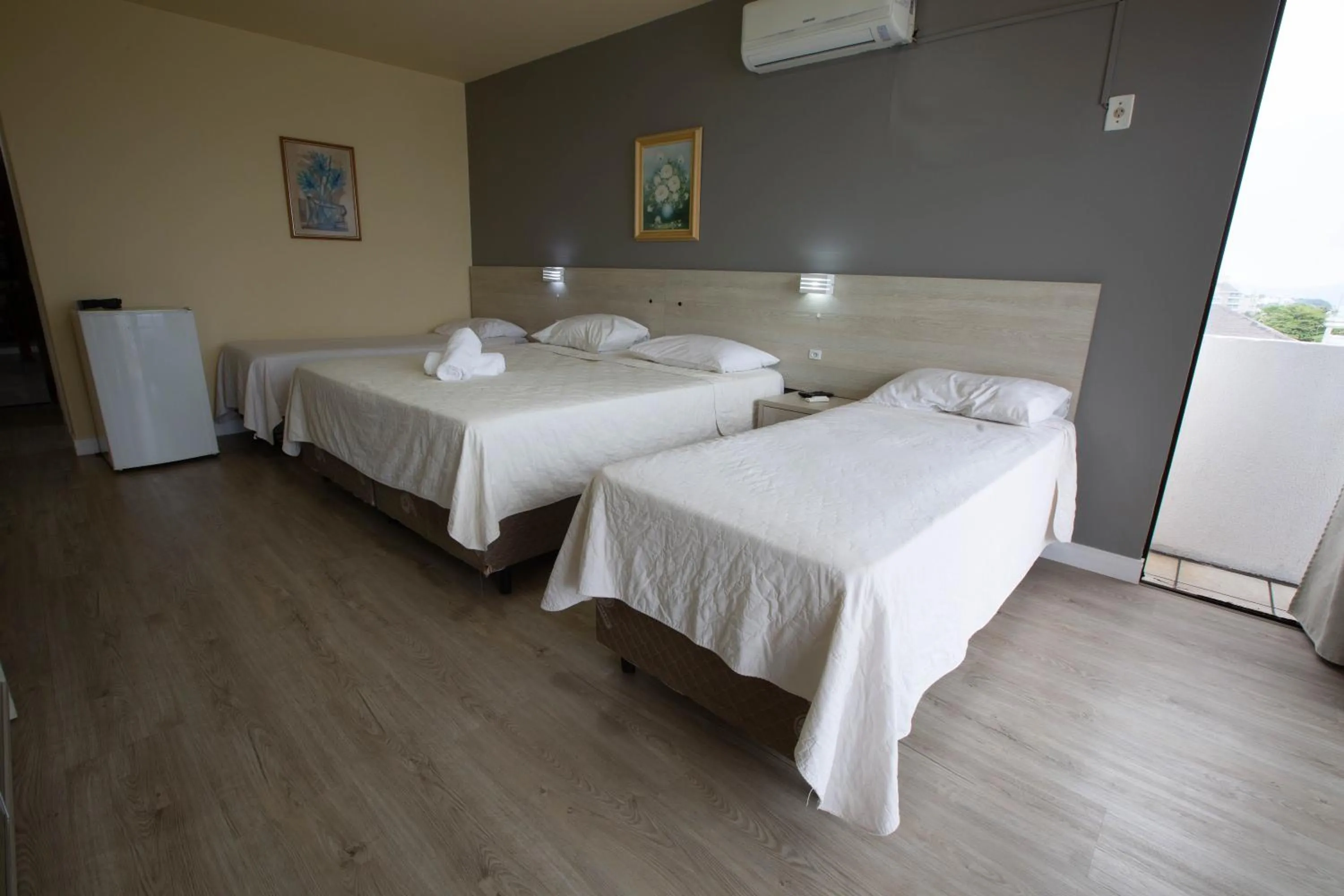 Photo of the whole room, Bed in Hotel Vila Mar