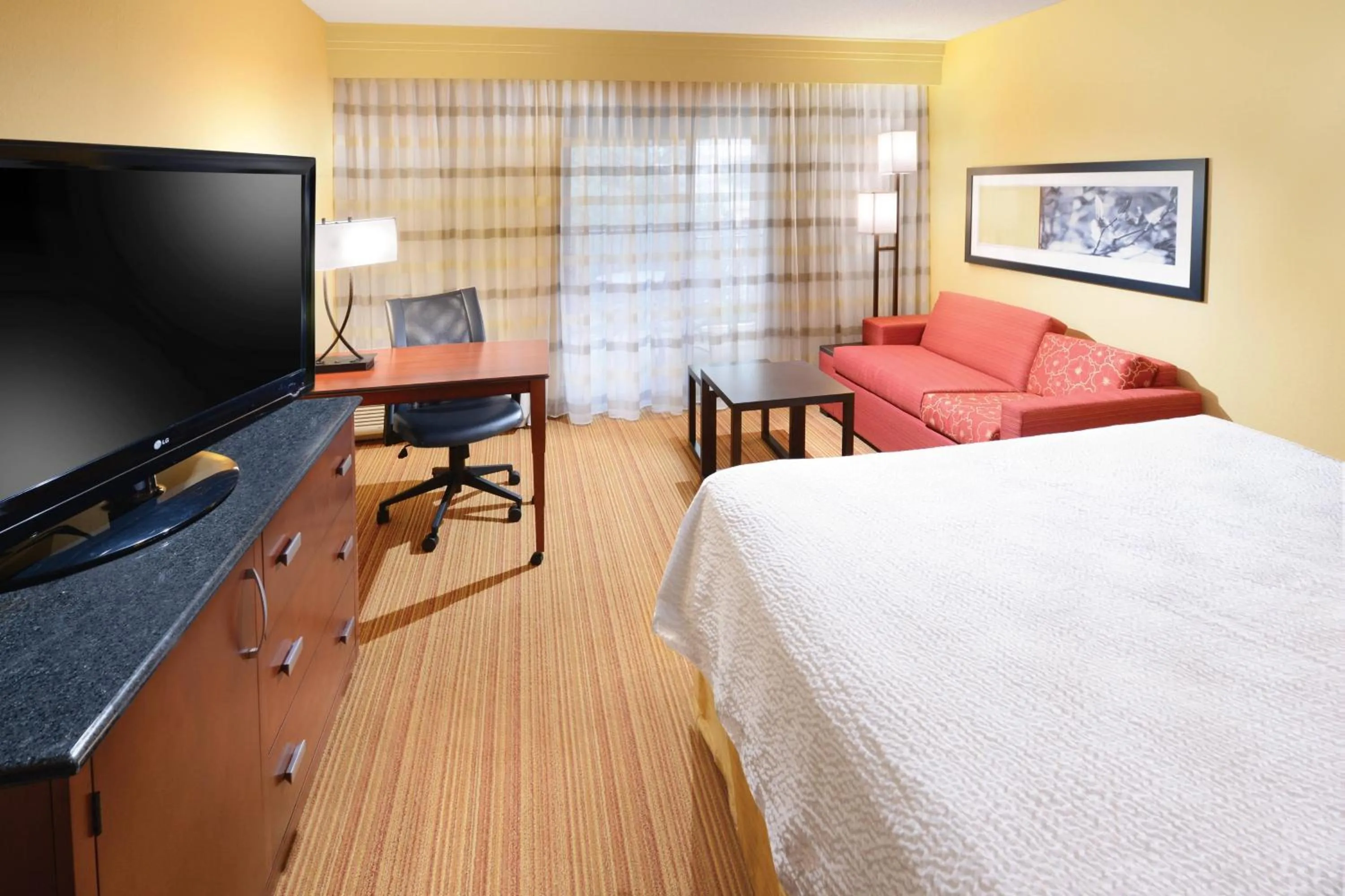 Photo of the whole room, Bed in Courtyard by Marriott Dallas Plano in Legacy Park