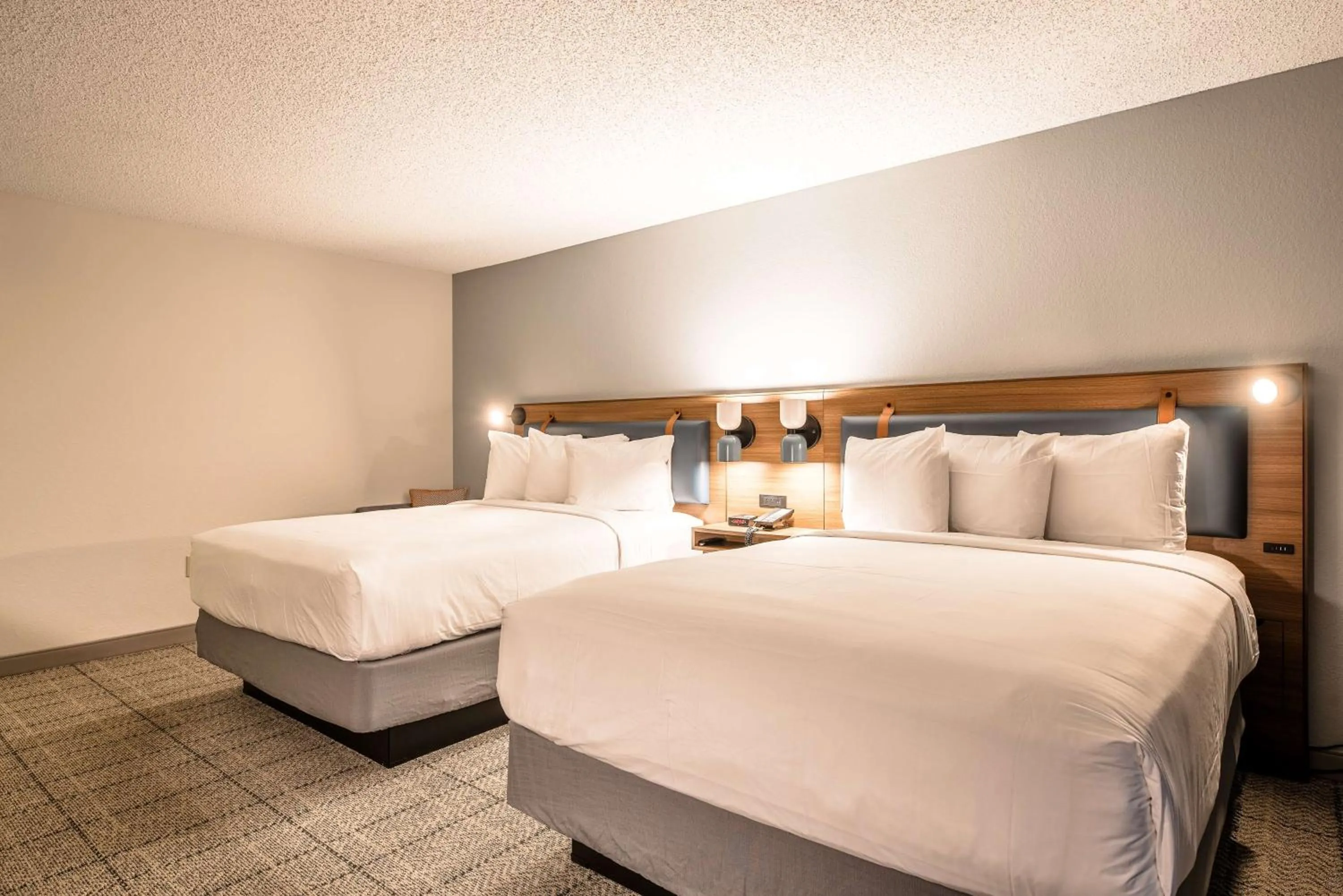 Bedroom, Bed in Sonesta Select Dallas Richardson