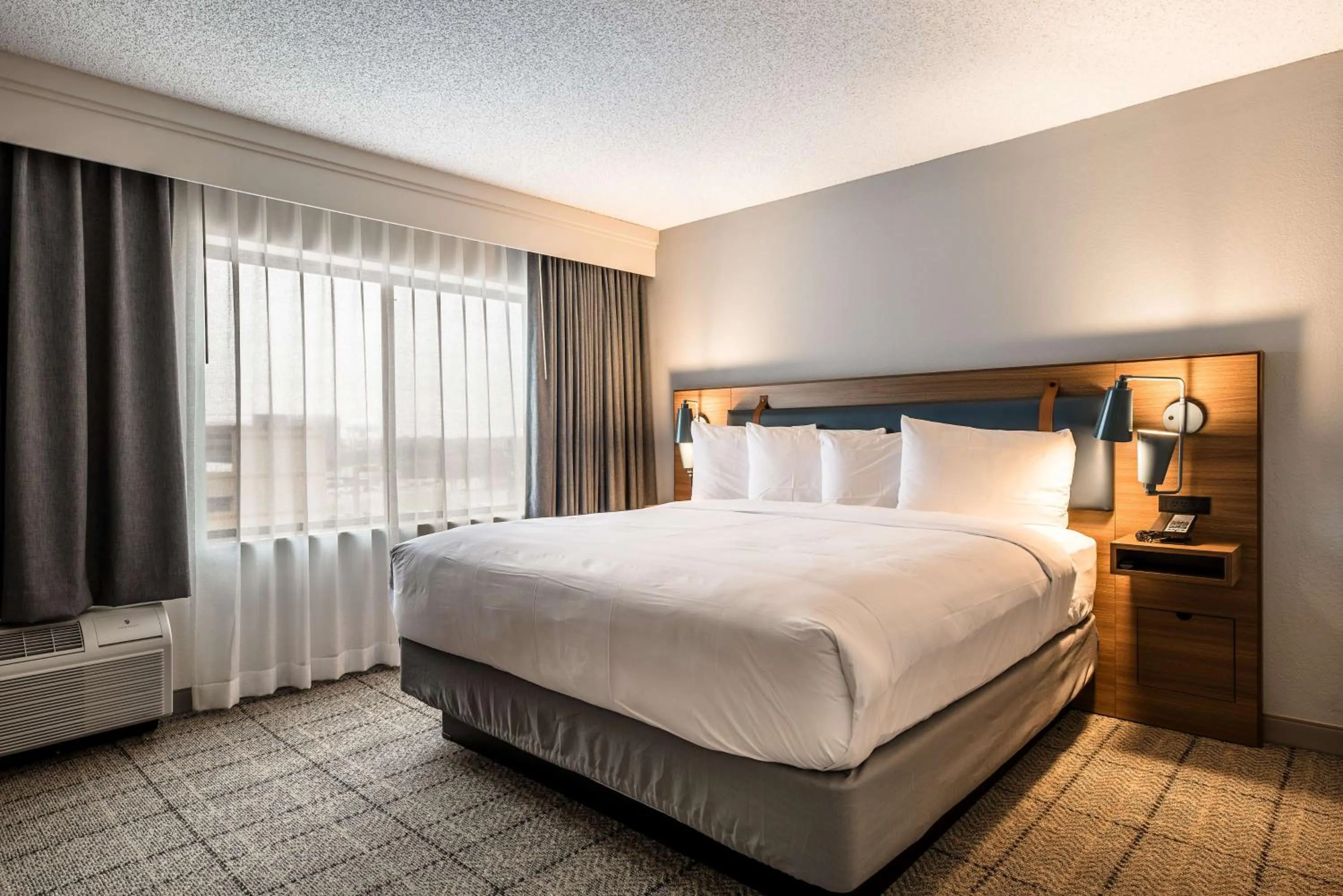 Photo of the whole room, Bed in Sonesta Select Dallas Richardson