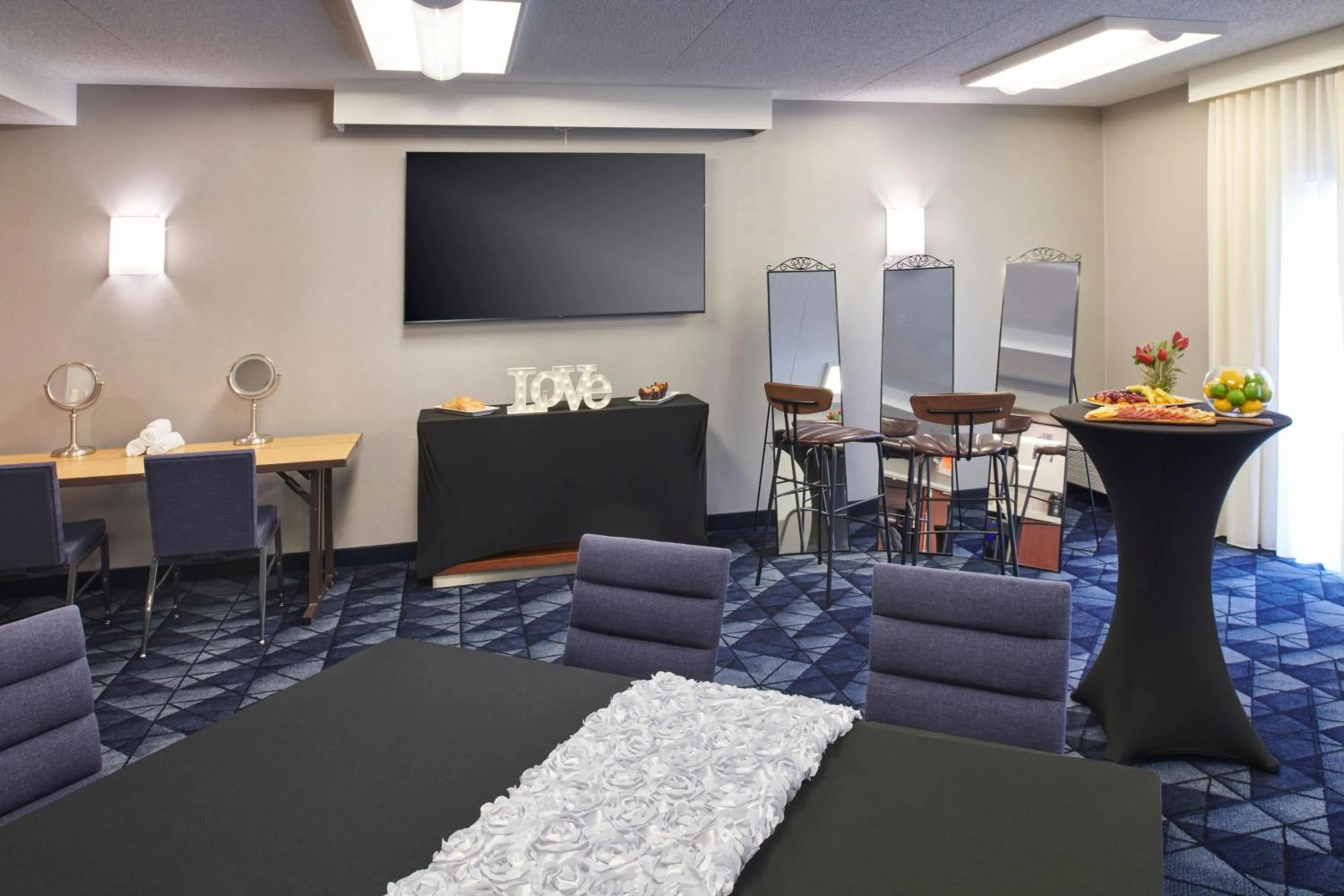 Meeting/conference room in Courtyard by Marriott Detroit Livonia