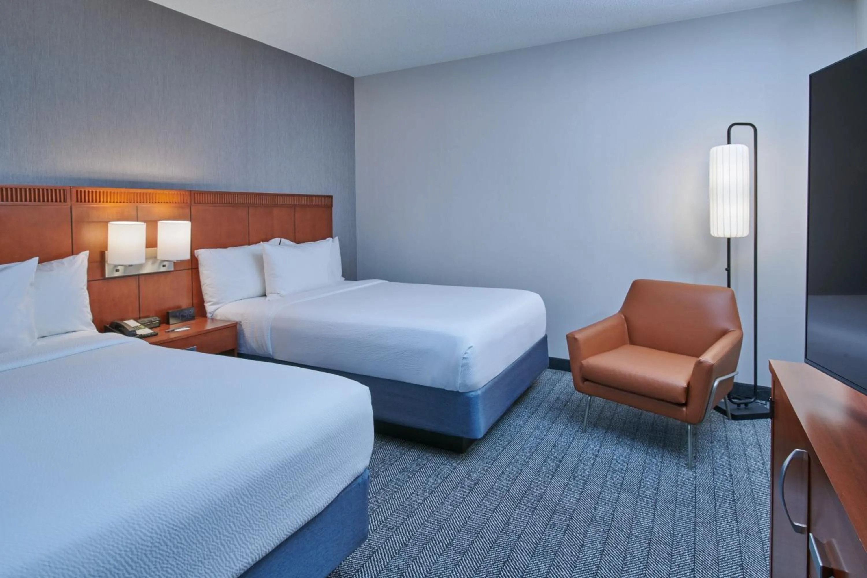 Bedroom, Bed in Courtyard by Marriott Detroit Livonia