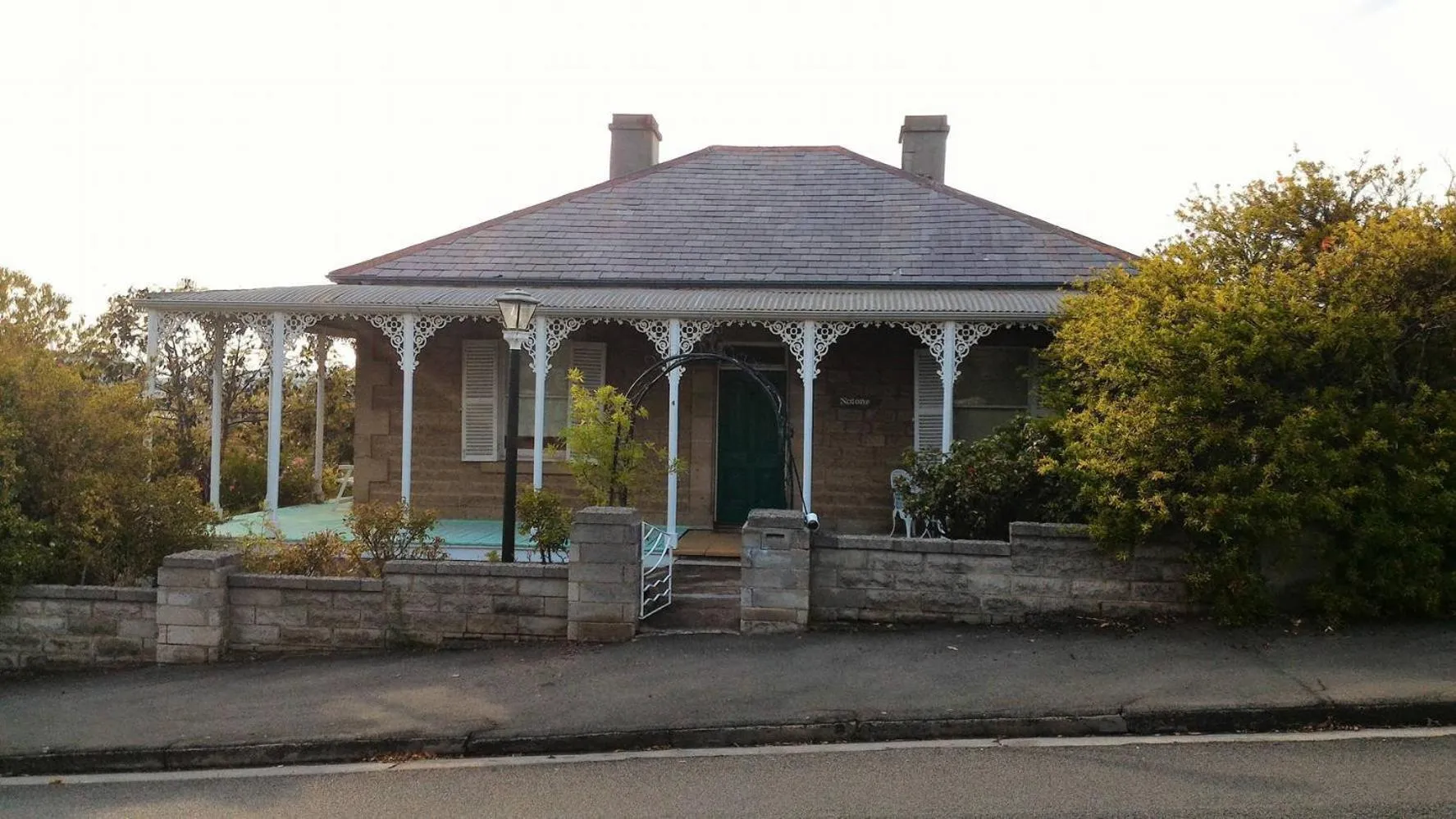 Facade/entrance in Natone