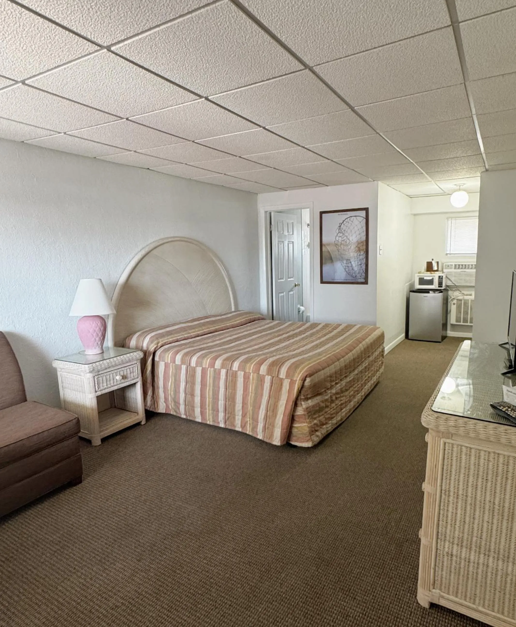 Bed in The Jetty Motel