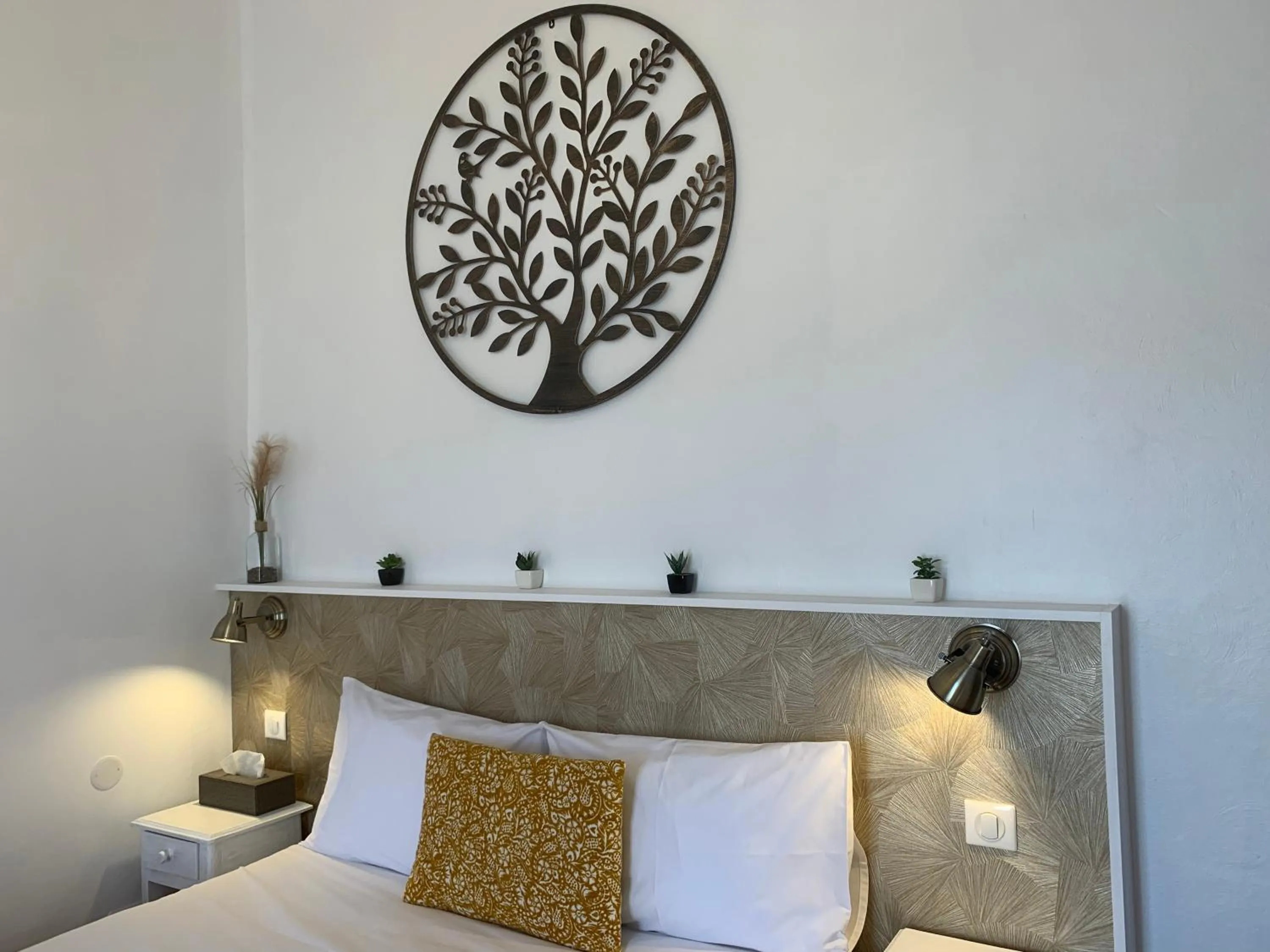 Bedroom, Bed in Hotel Les Ambres