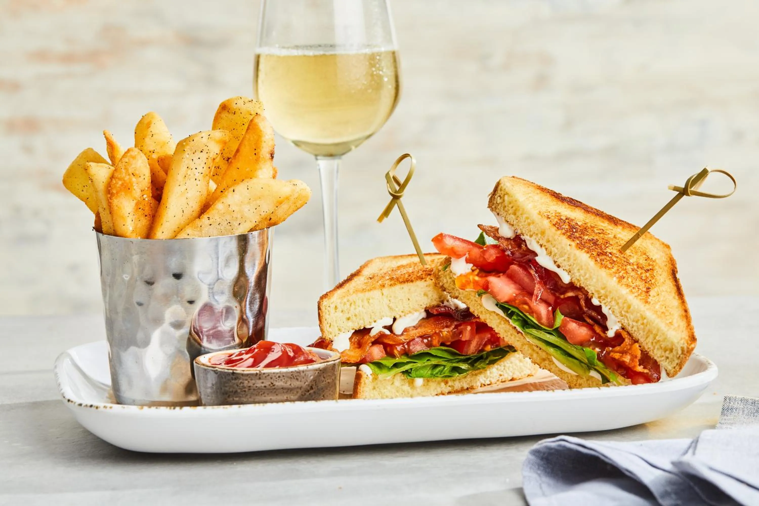 Dinner in Courtyard by Marriott Detroit Troy