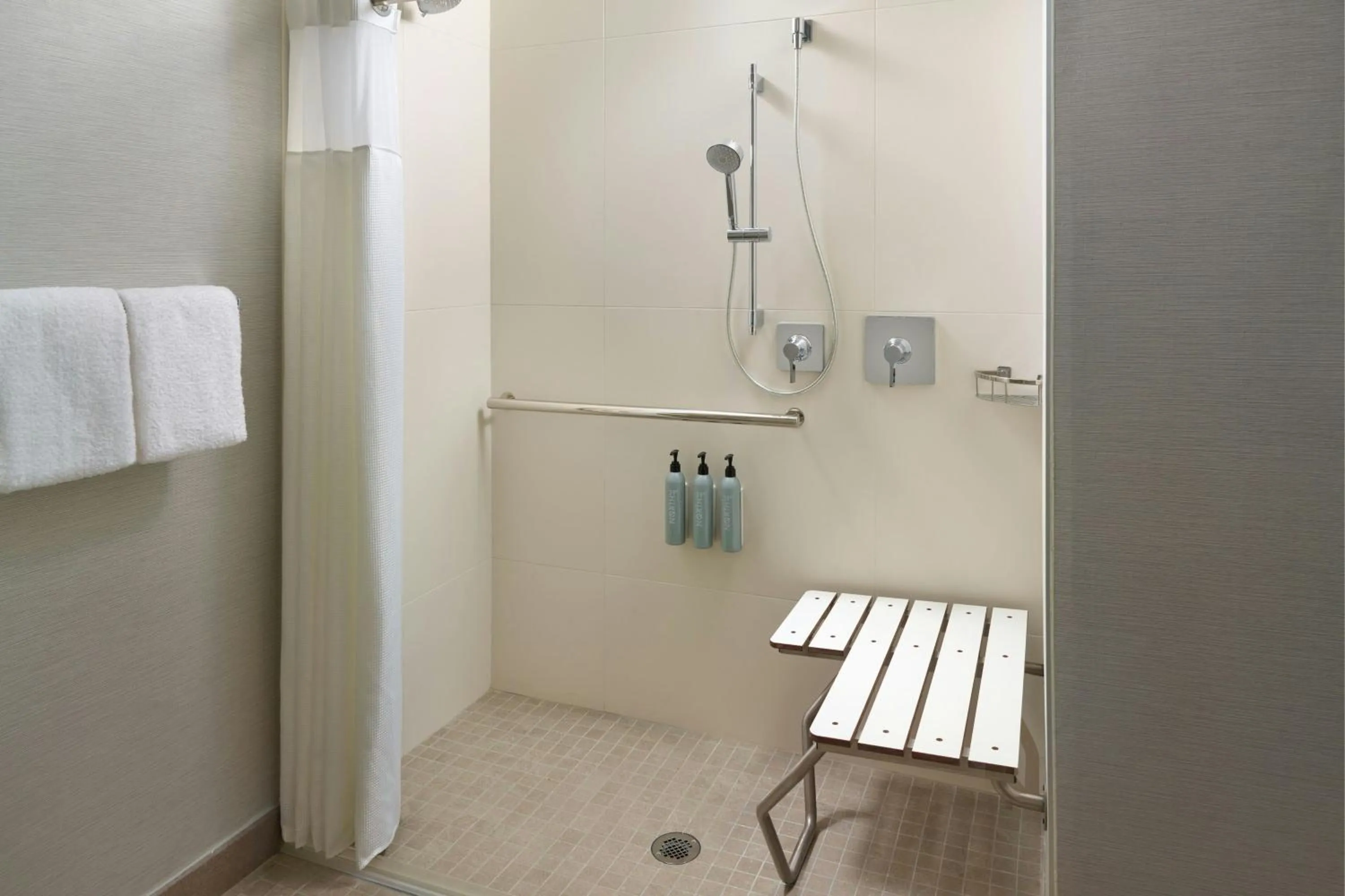 Bathroom in Courtyard by Marriott Detroit Warren