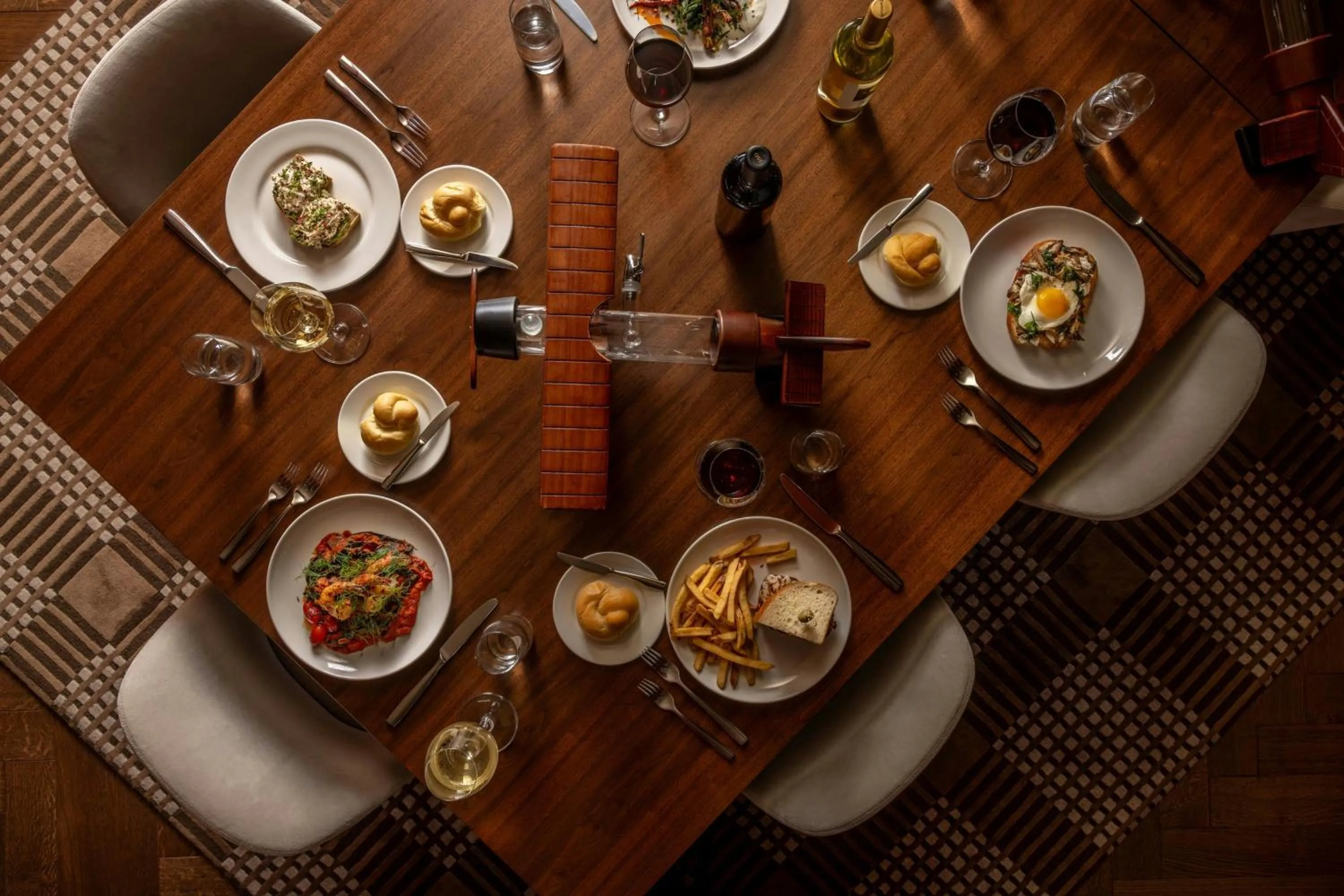 Restaurant/places to eat in Dearborn Inn, Autograph Collection