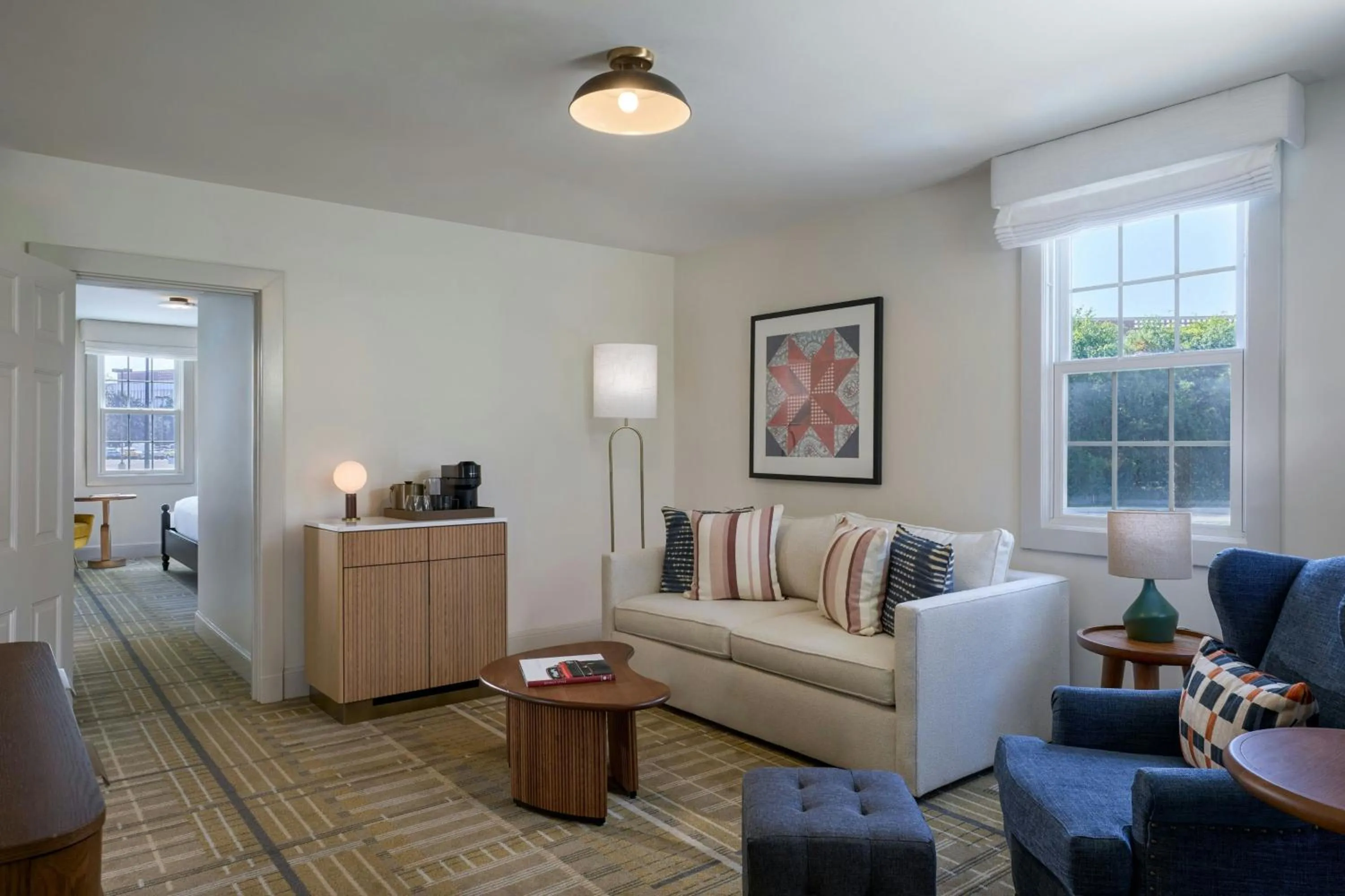 Living room in Dearborn Inn, Autograph Collection
