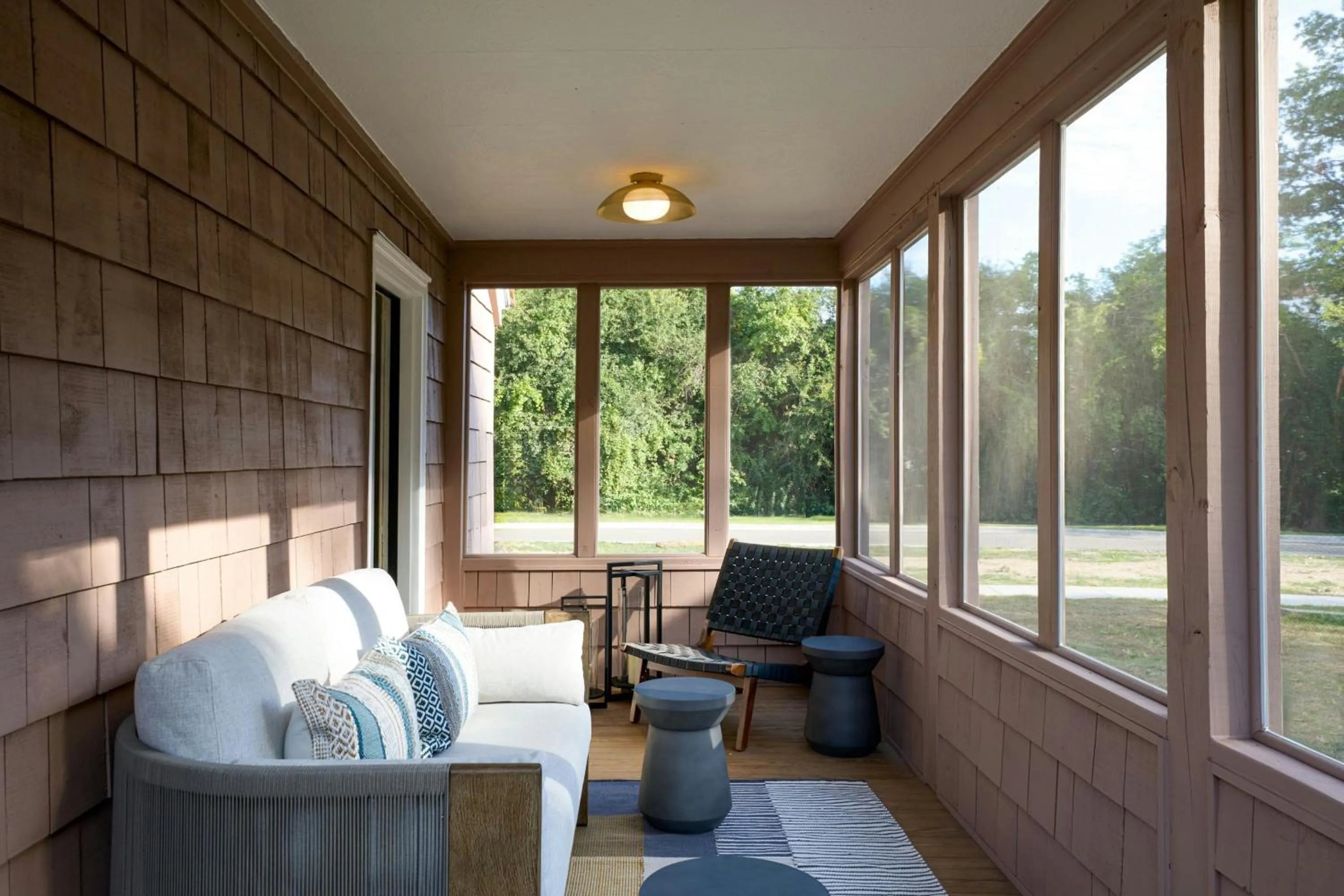 Photo of the whole room in Dearborn Inn, Autograph Collection